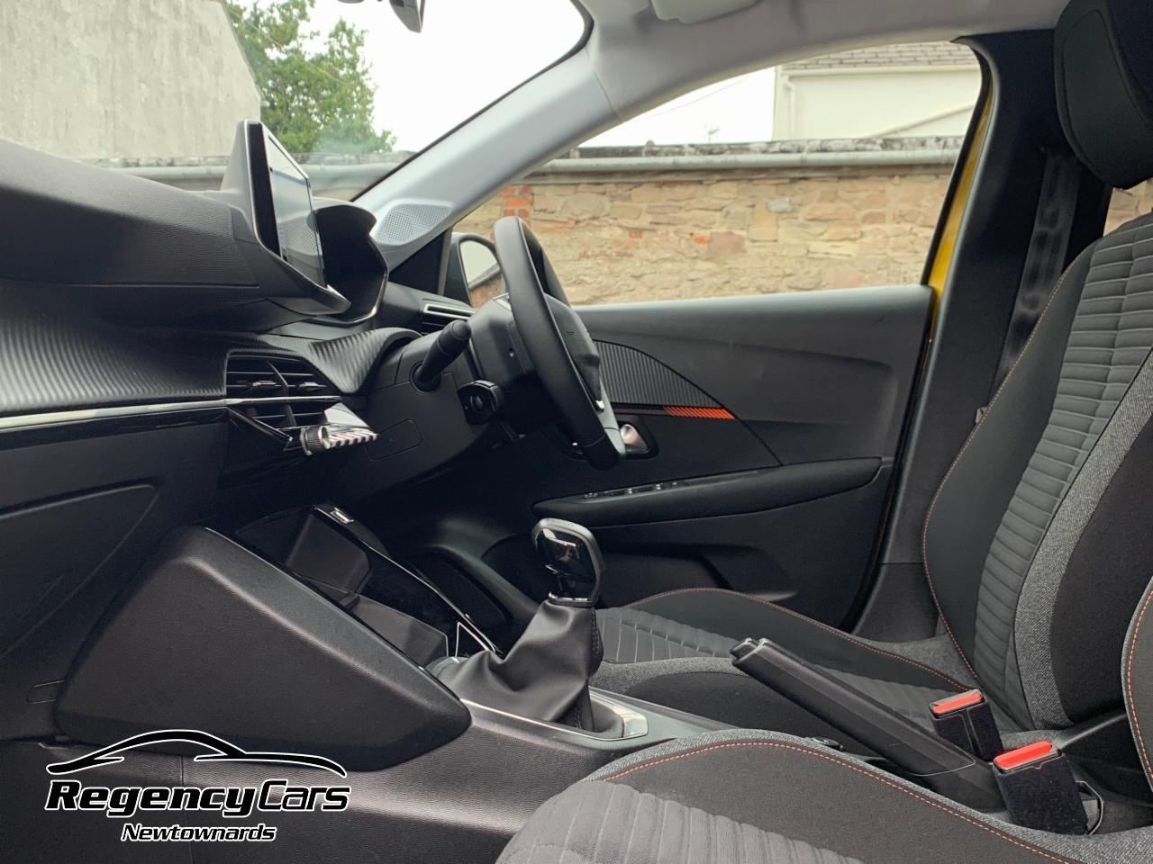 Peugeot 208 view 41
