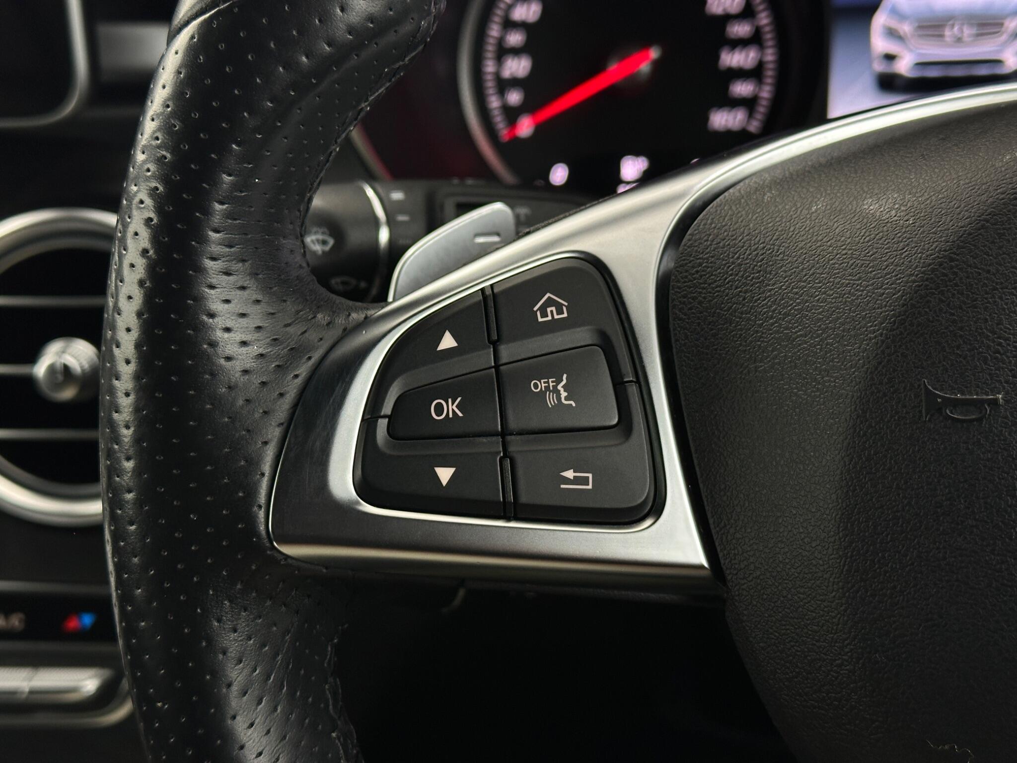 Mercedes-Benz GLC view 15