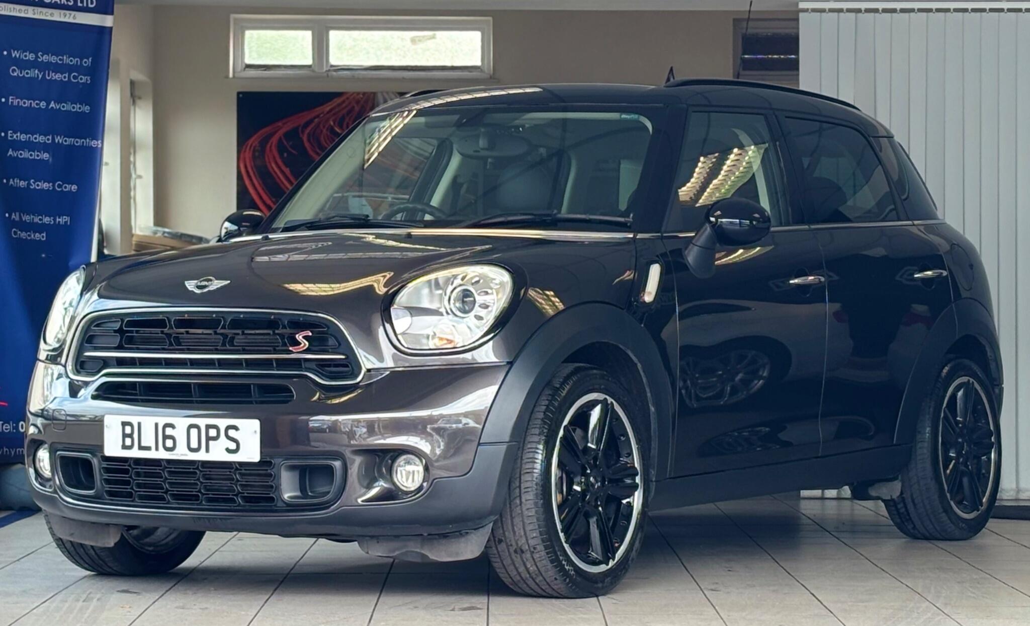 Mini Countryman view 3
