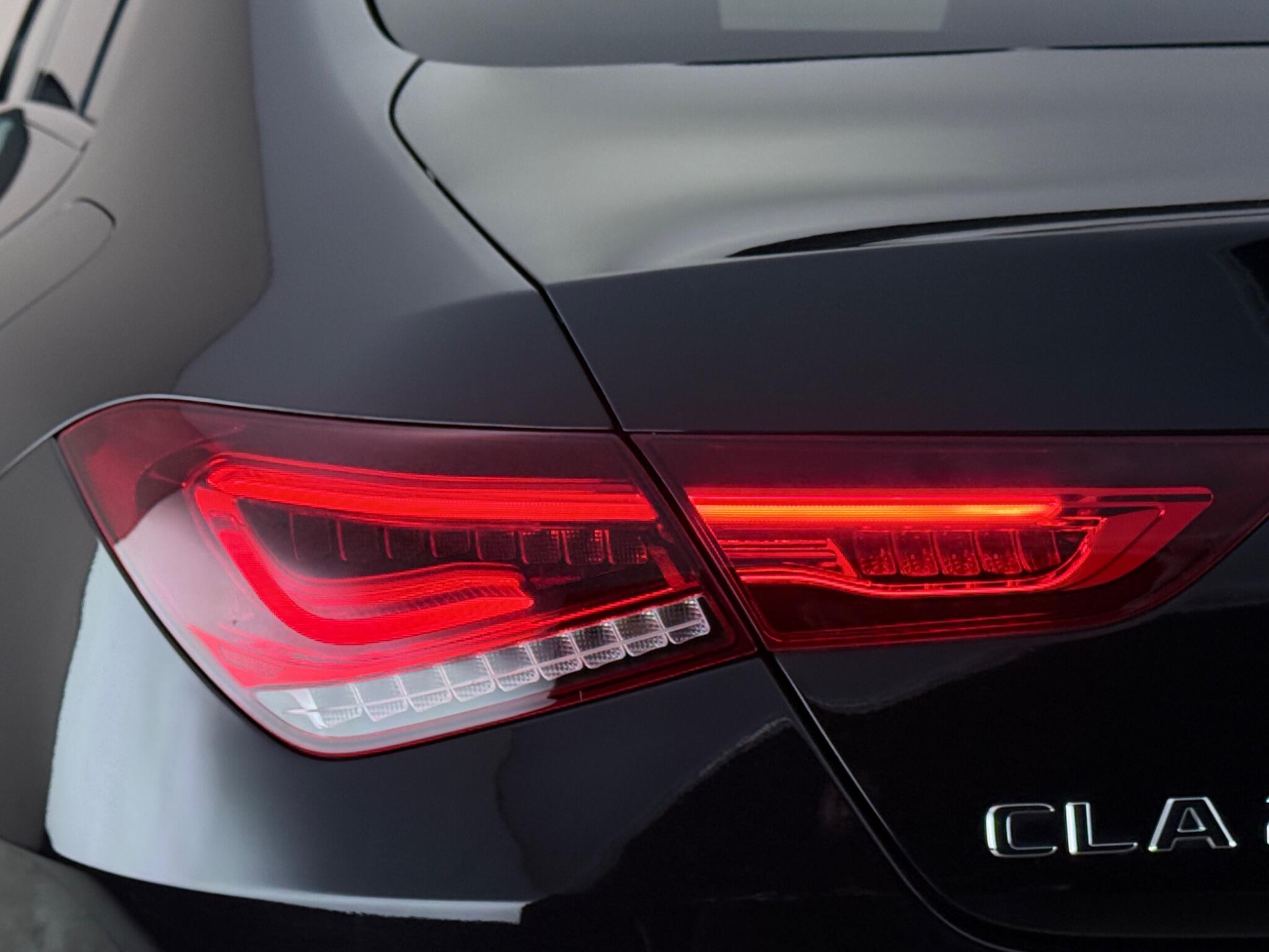 Mercedes-Benz Cla view 11