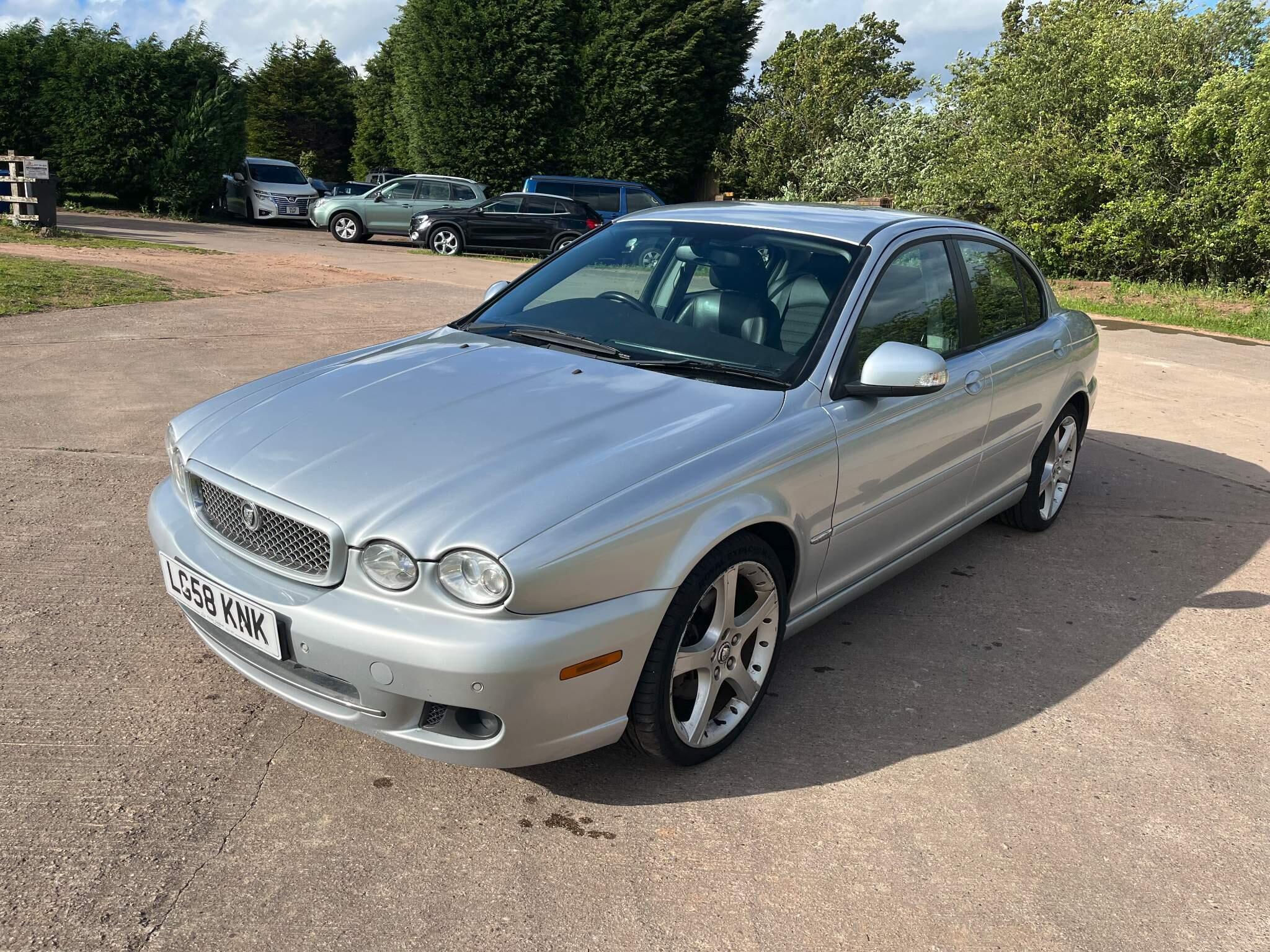 Jaguar X-Type