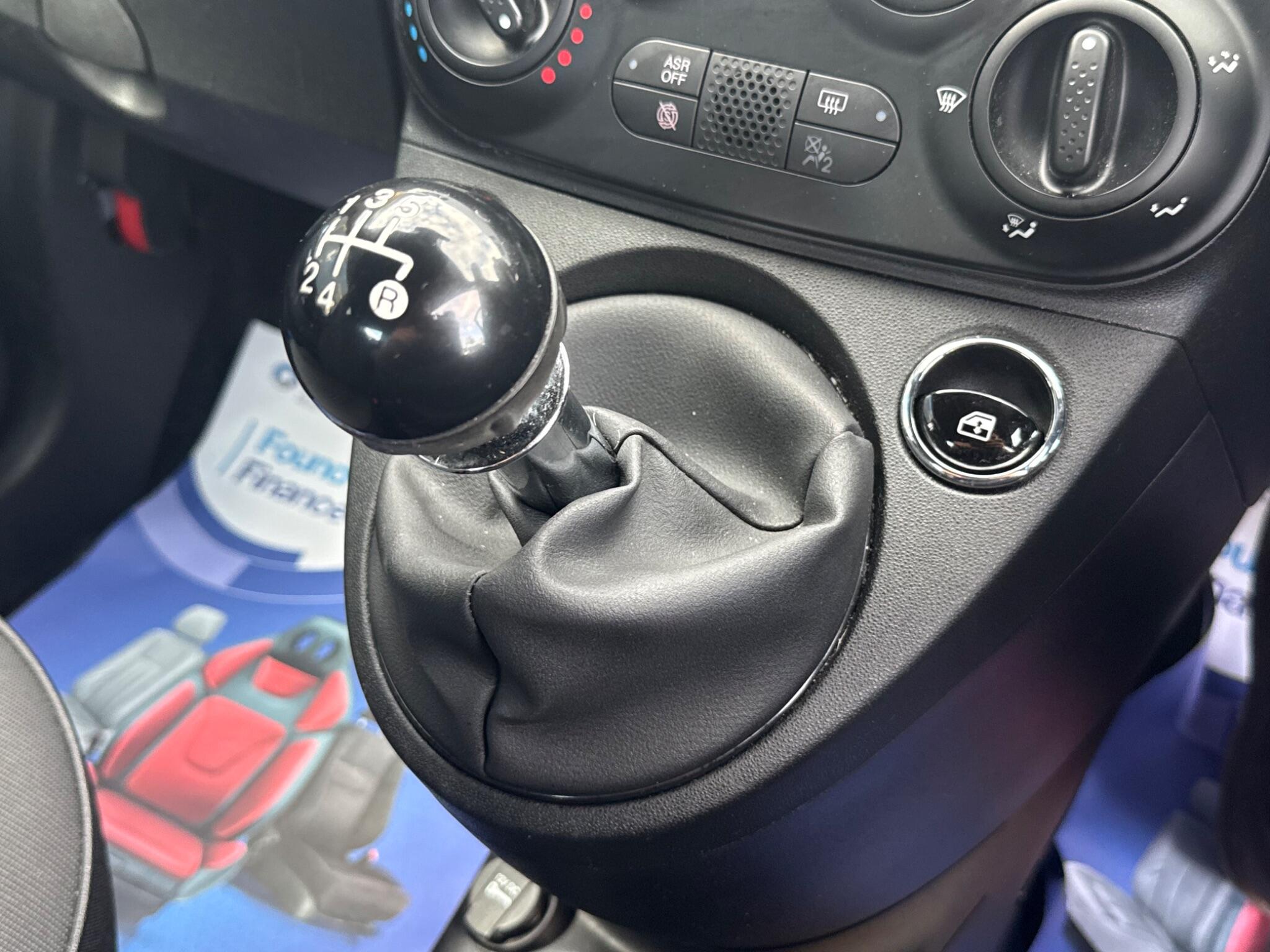 Fiat 500C view 31