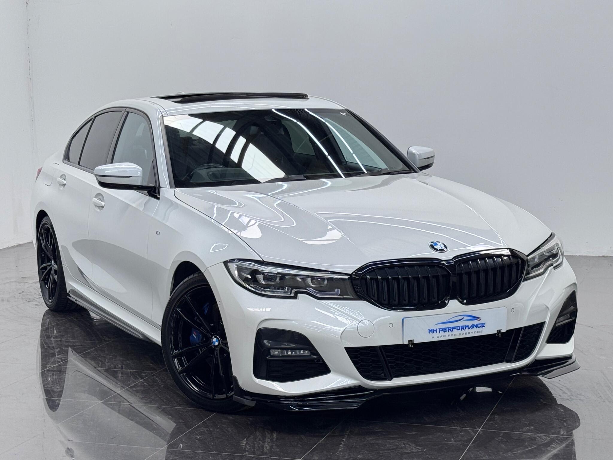 BMW 3 Series view 3