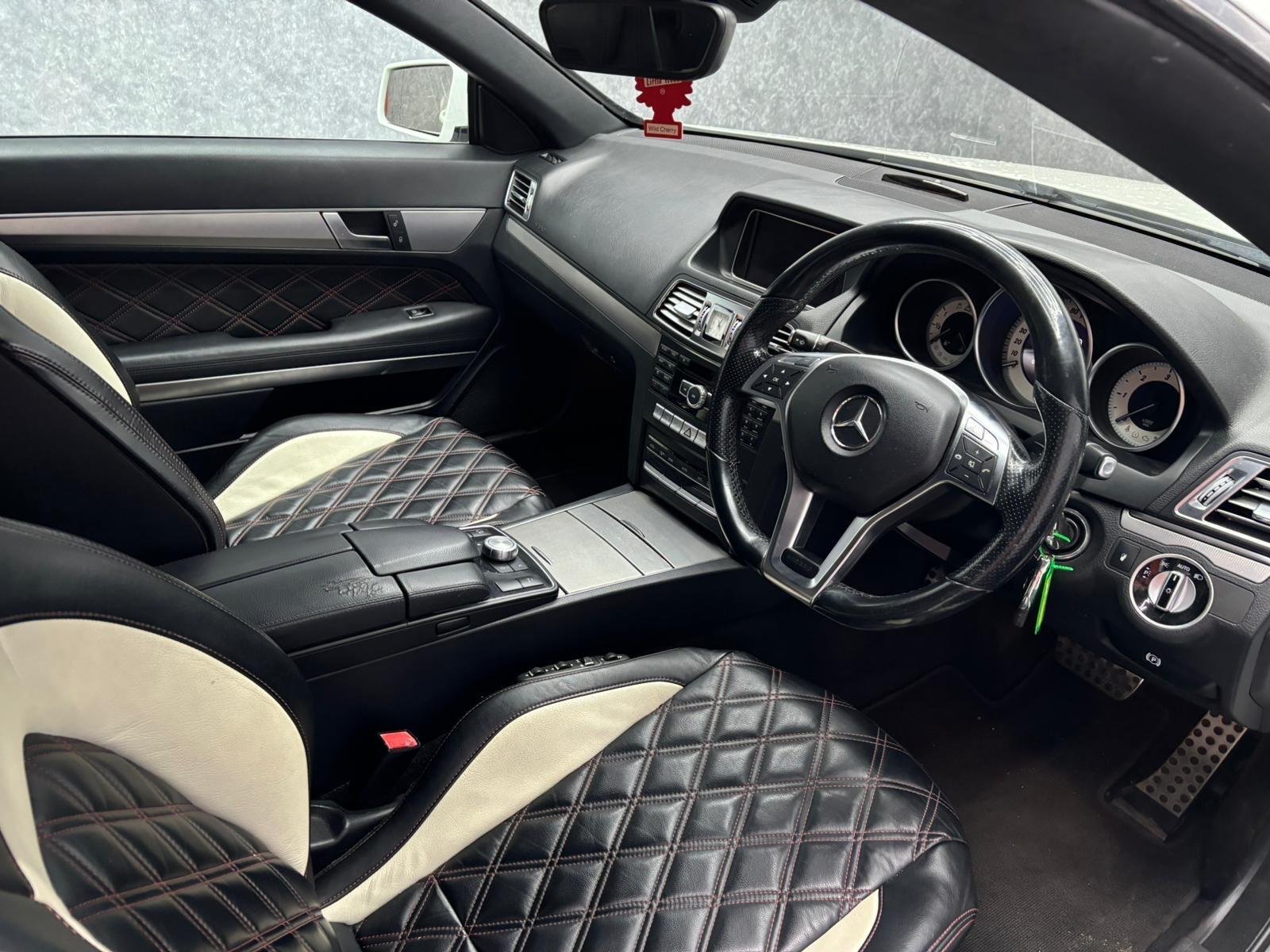 Mercedes-Benz E Class view 4