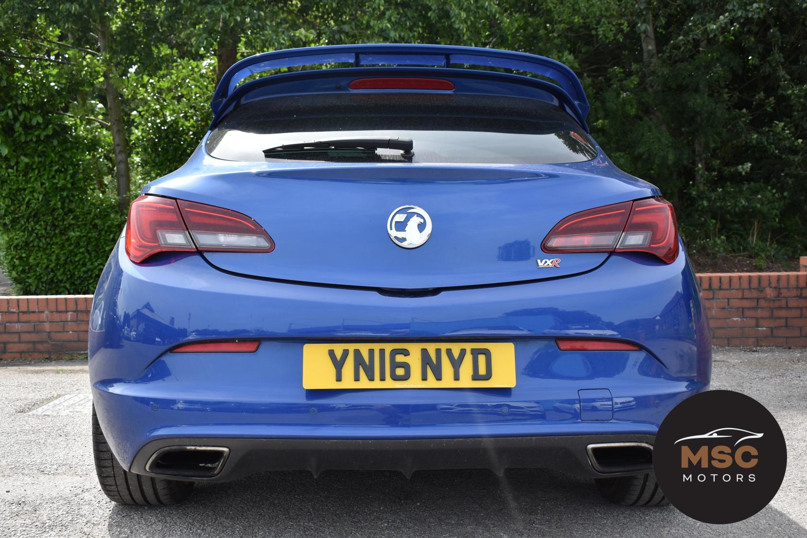 Vauxhall Astra GTC view 17