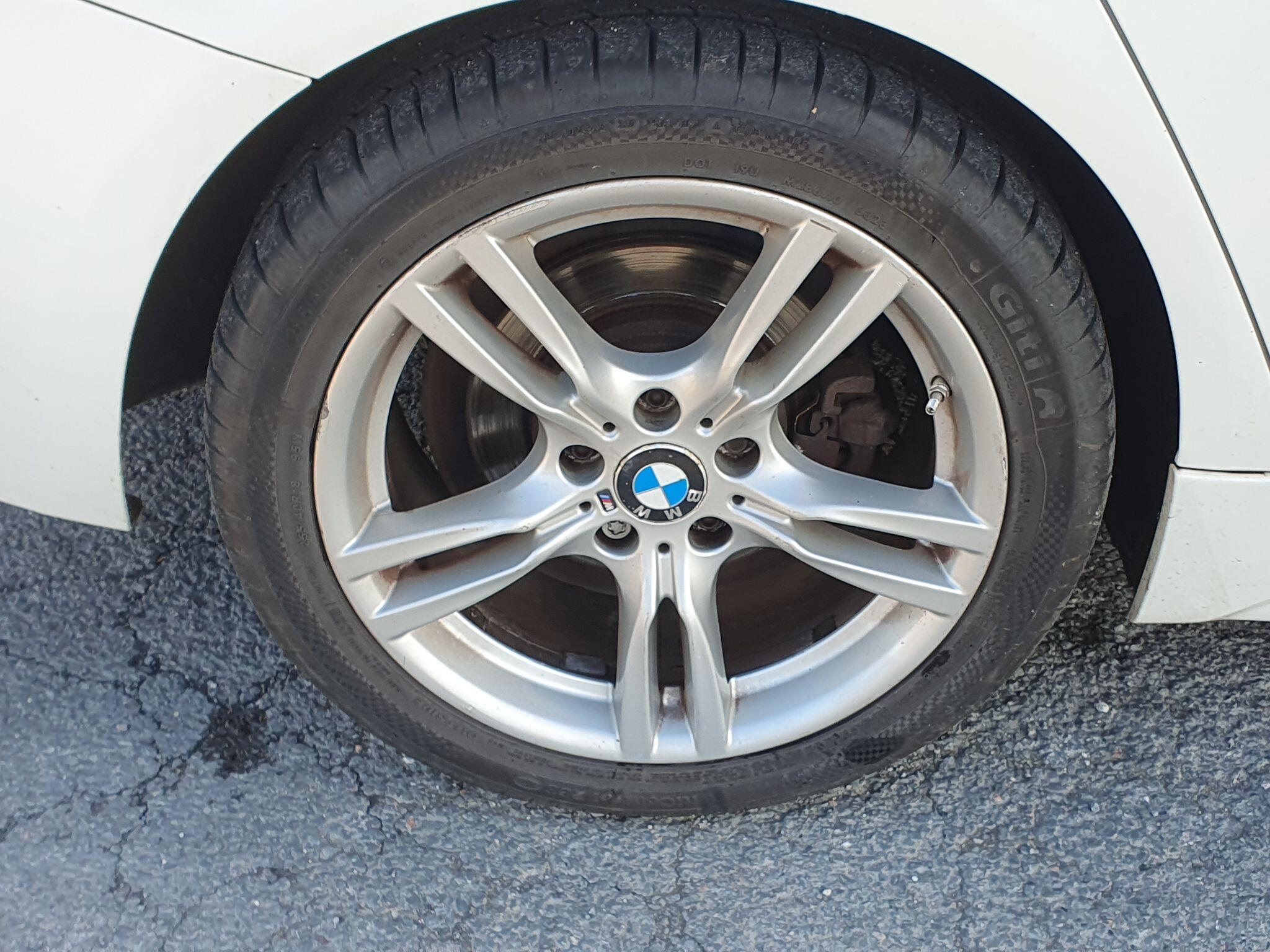 BMW 3 Series view 37