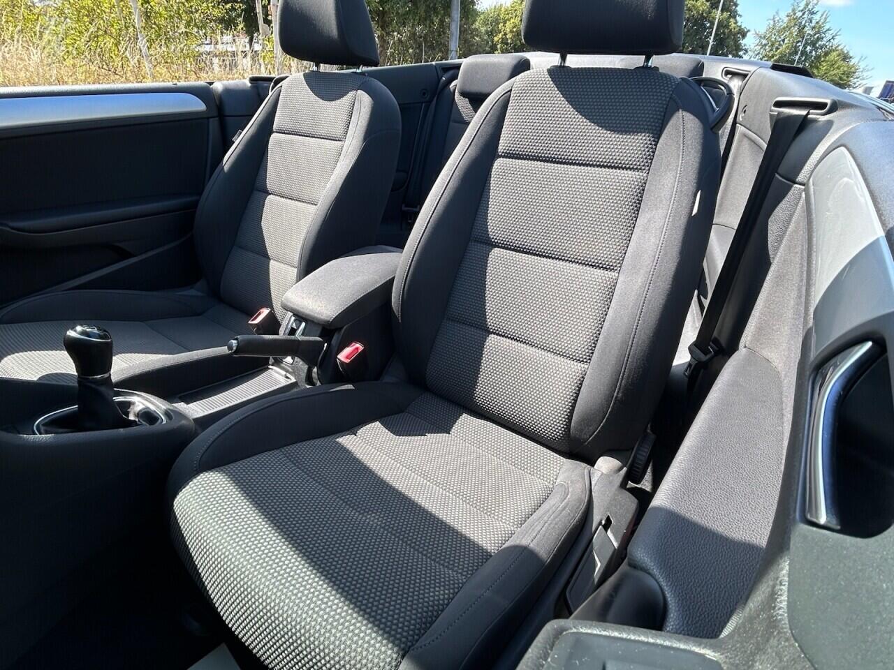 Volkswagen Golf view 25
