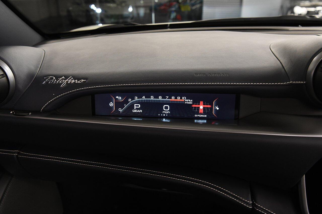 Ferrari Portofino view 16