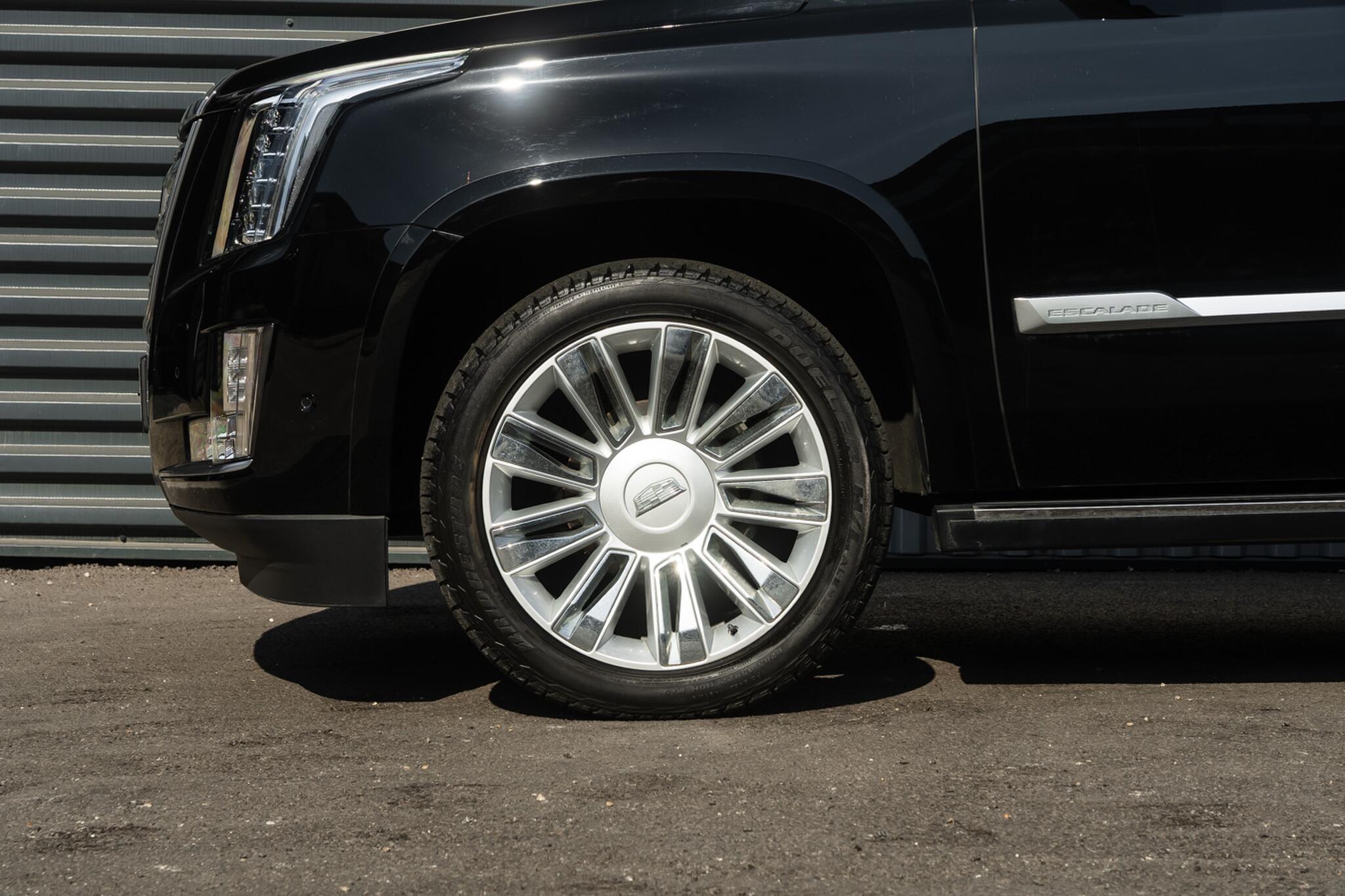 Cadillac Escalade view 7