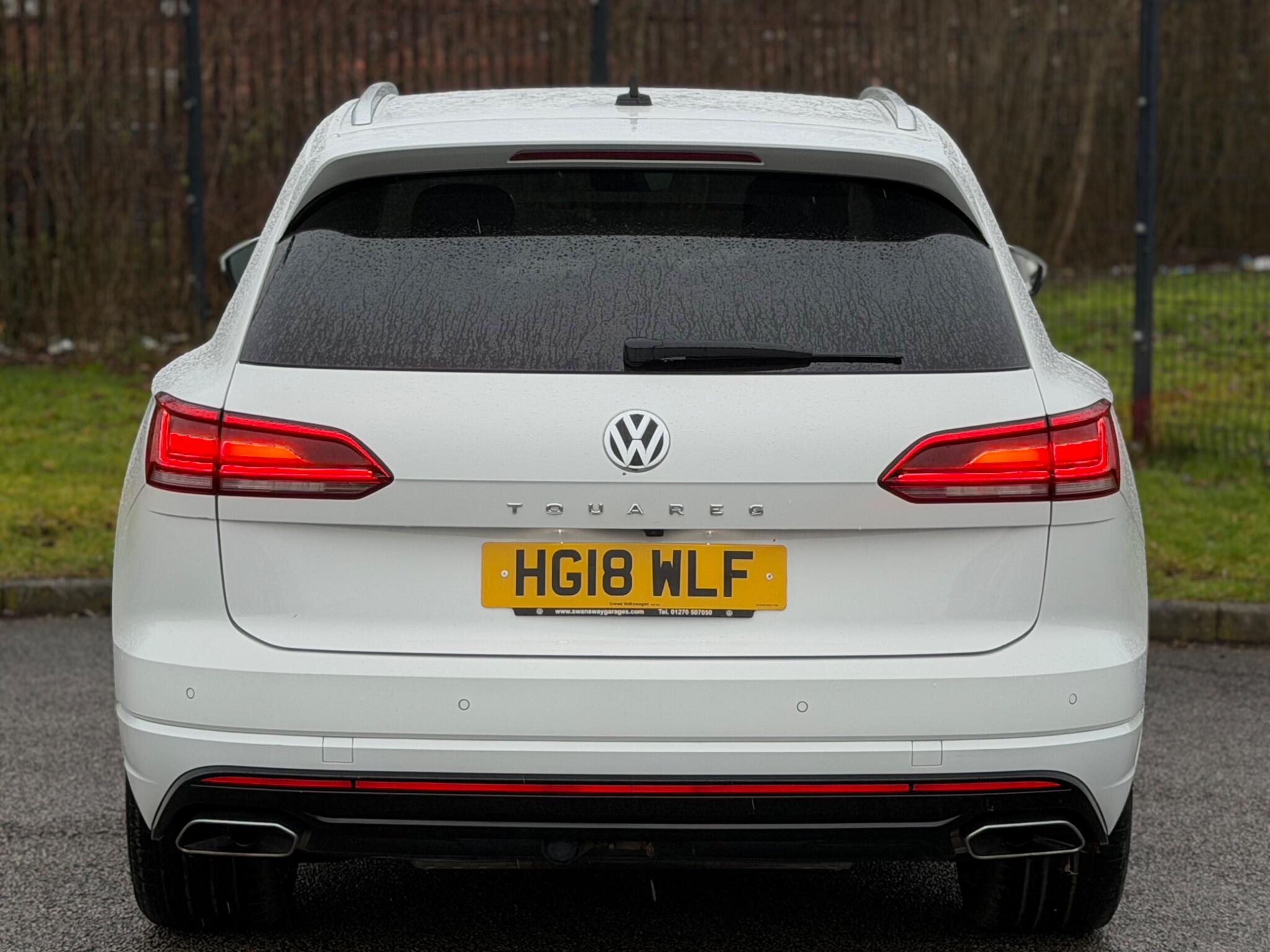 Volkswagen Touareg view 15