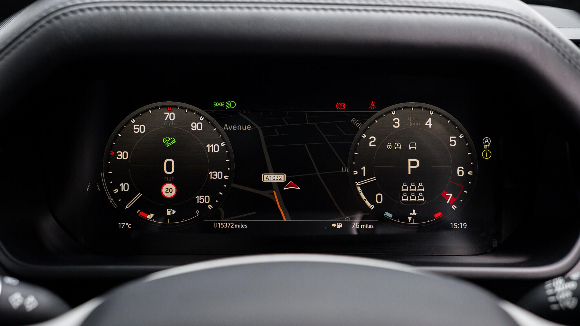 Land Rover Defender view 45