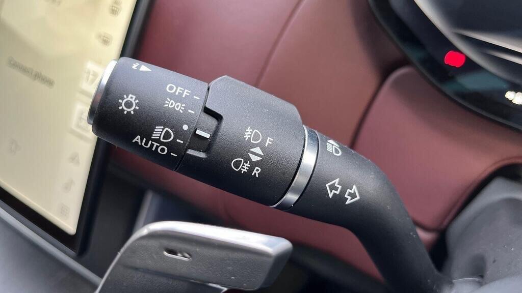 Land Rover Range Rover view 11