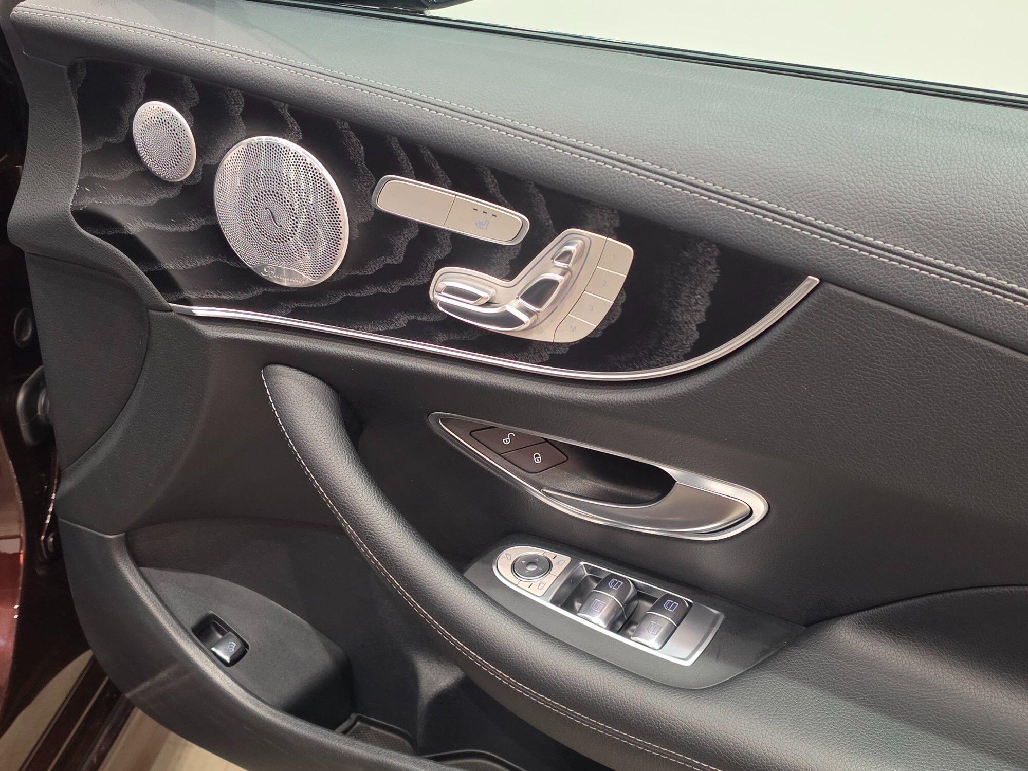 Mercedes-Benz E-Class view 55