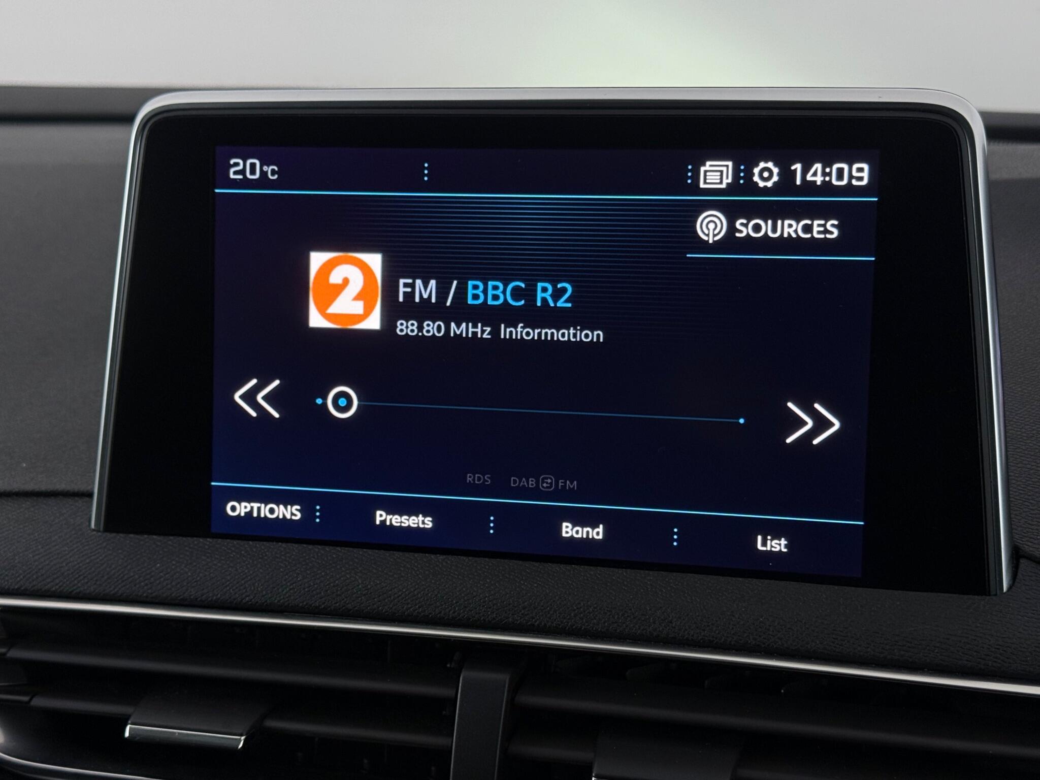 Peugeot 3008 view 19