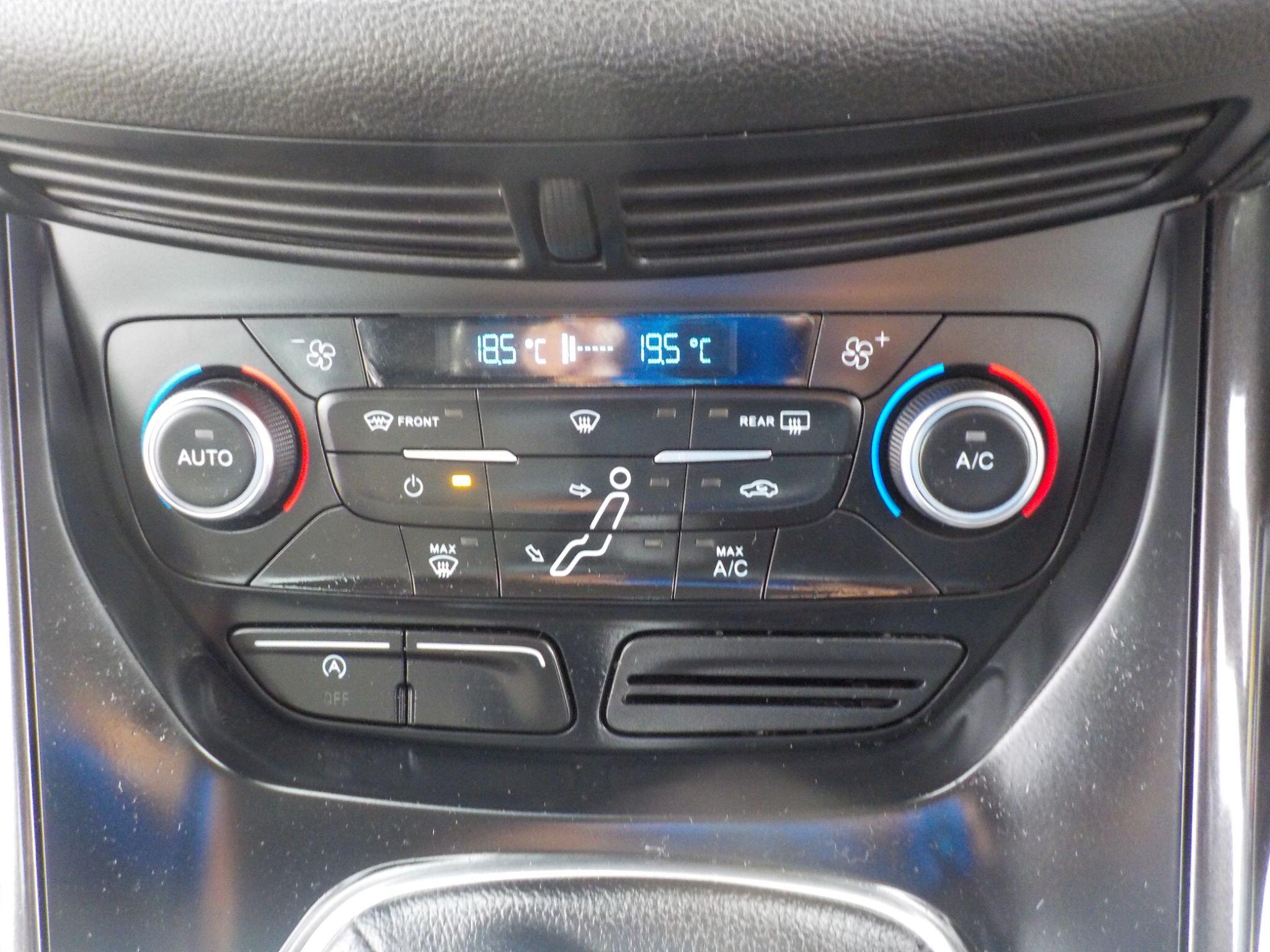 Ford Grand C-Max 1.5 TDCi Titanium Euro 6 (s/s) 5dr