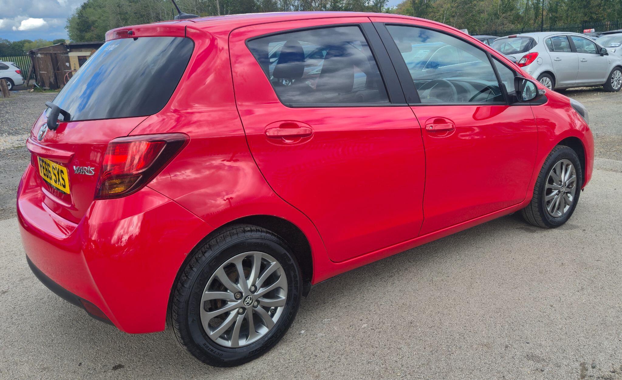Toyota Yaris view 9
