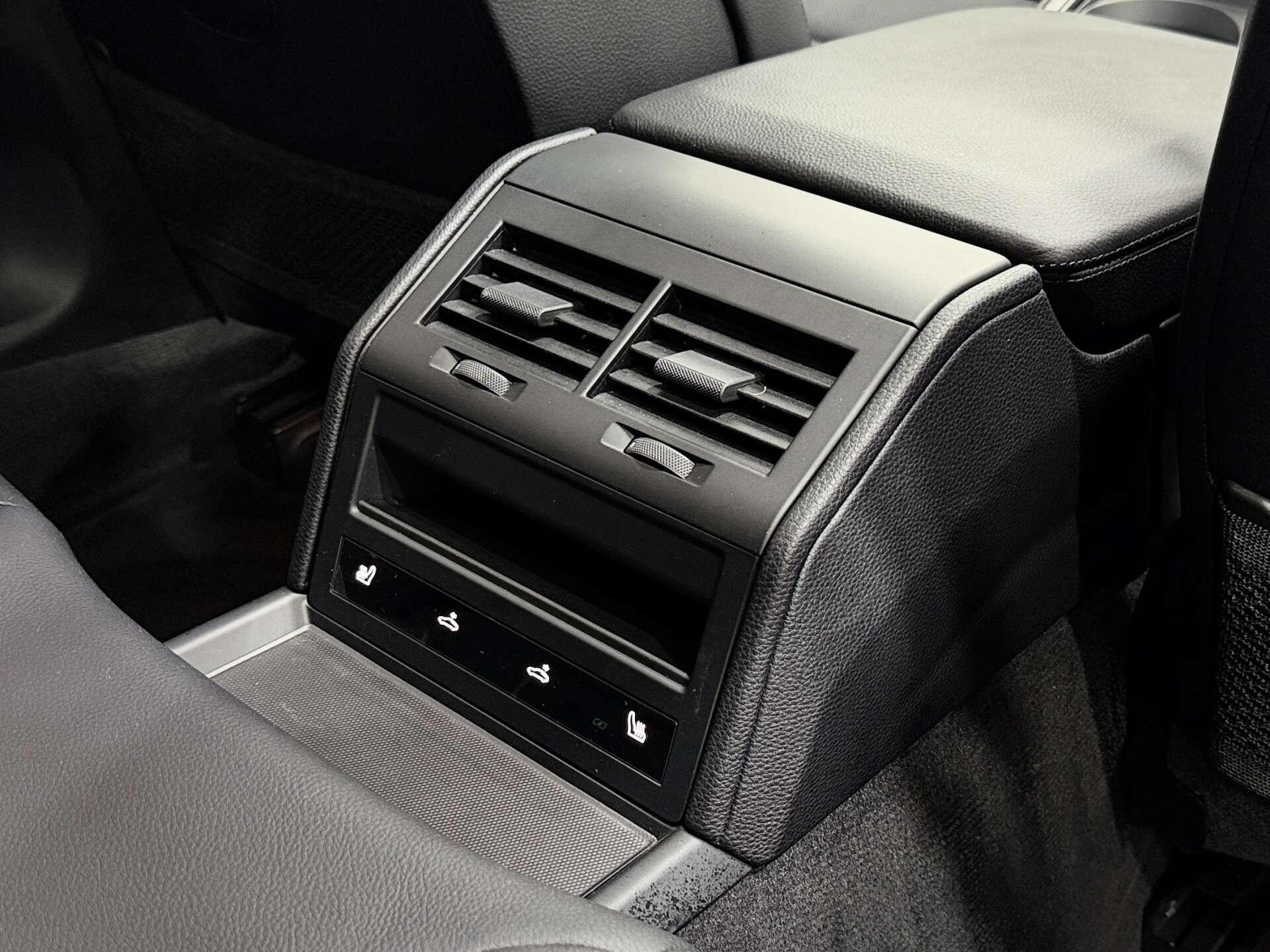 Porsche Panamera view 20