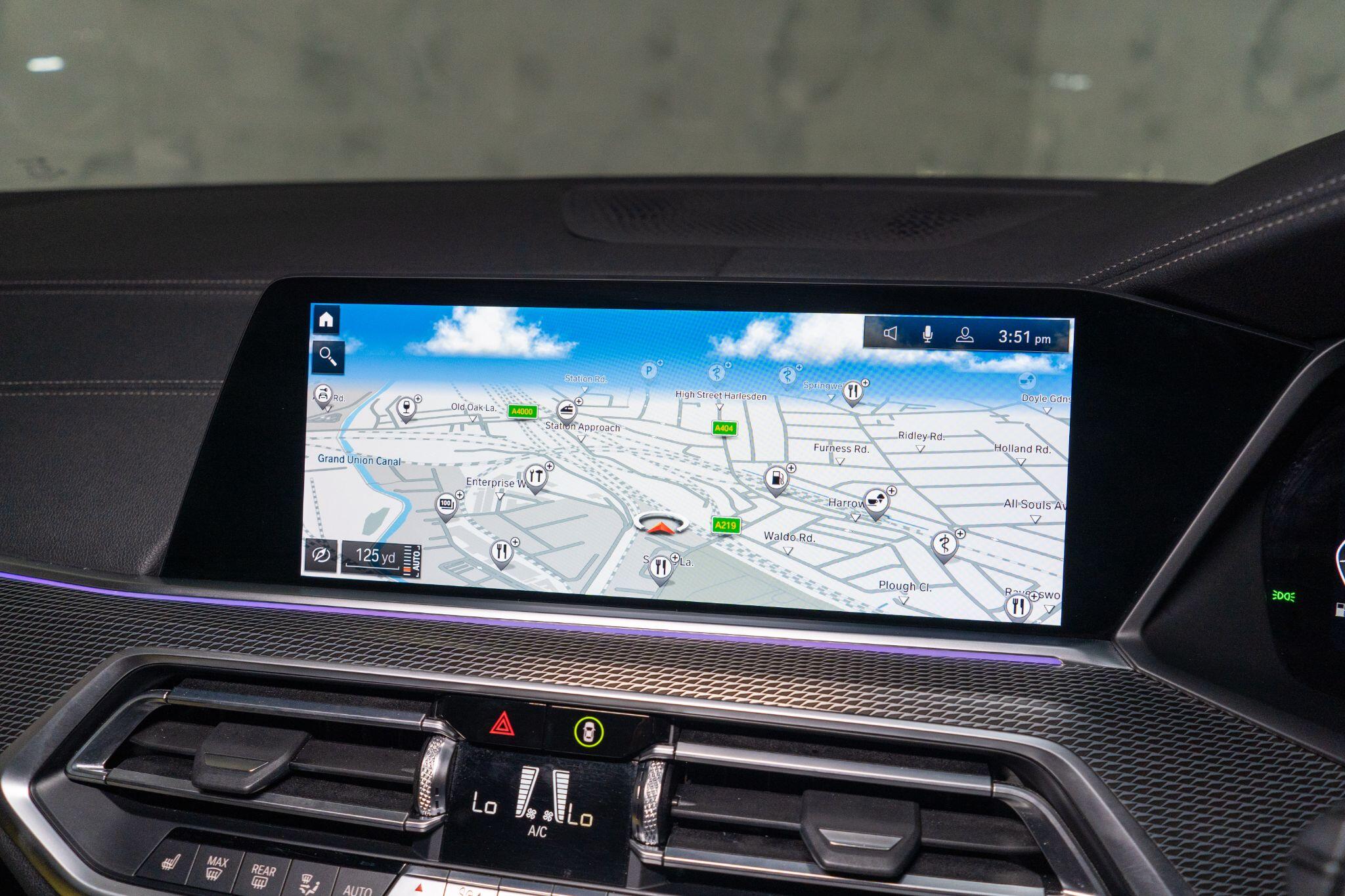 BMW X5 view 19