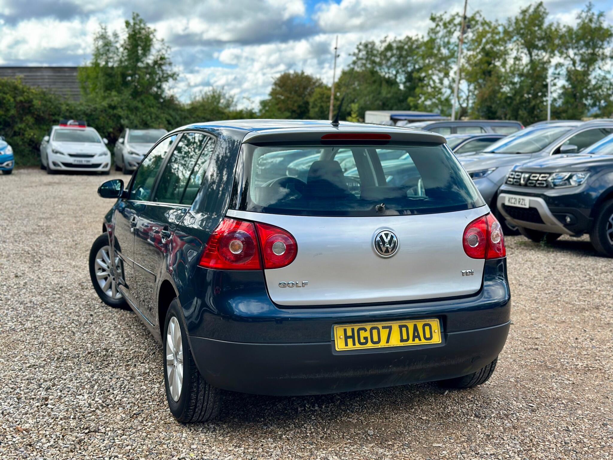 Volkswagen Golf view 15