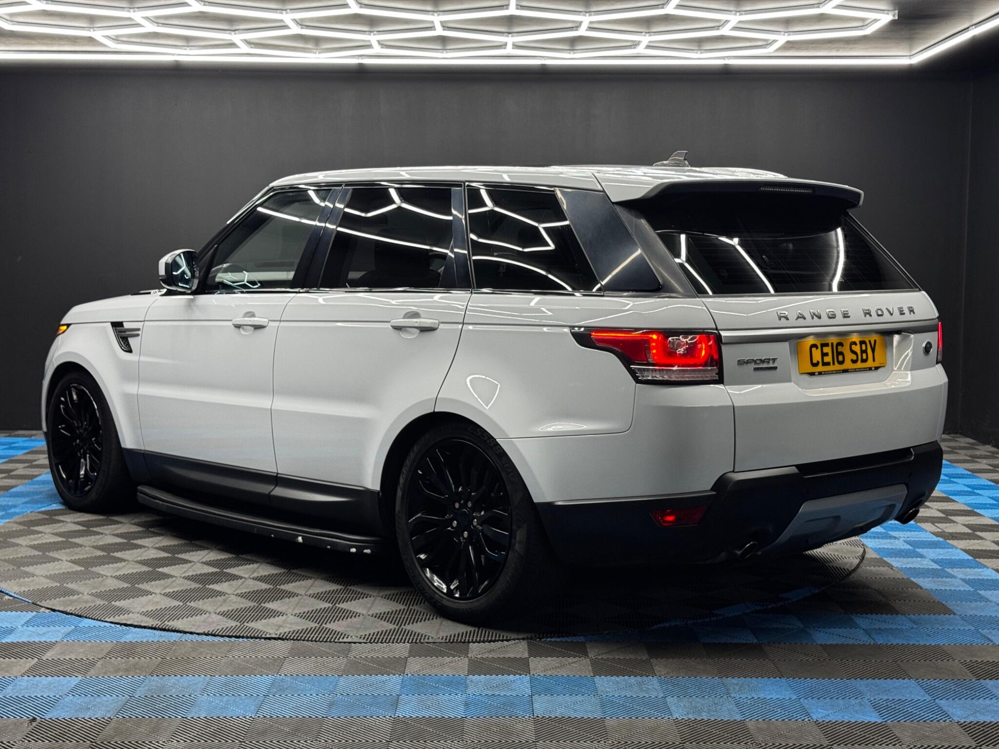 Land Rover Range Rover Sport view 7