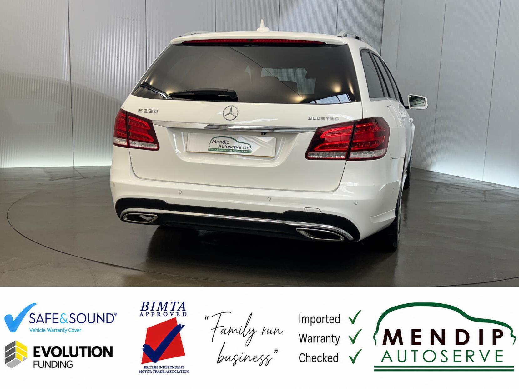 Mercedes-Benz E Class view 22