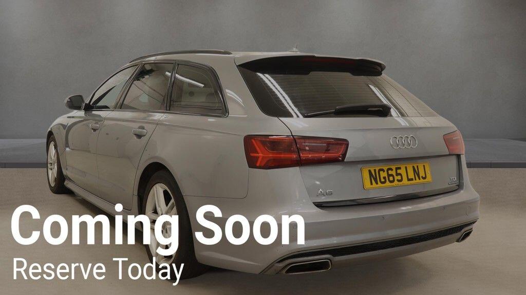 Audi A6 Avant view 3