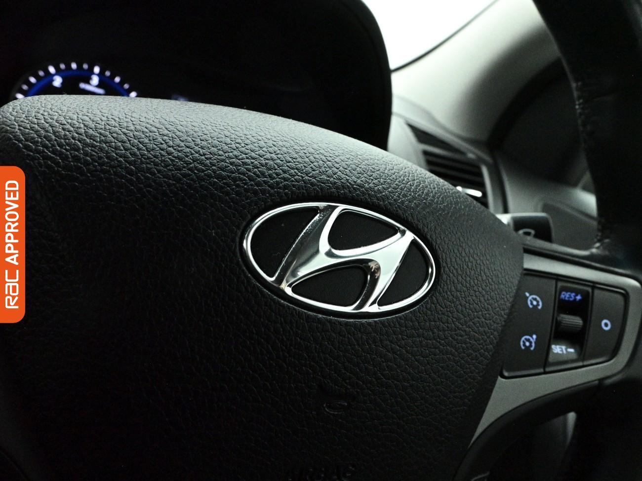 Hyundai I40 view 21