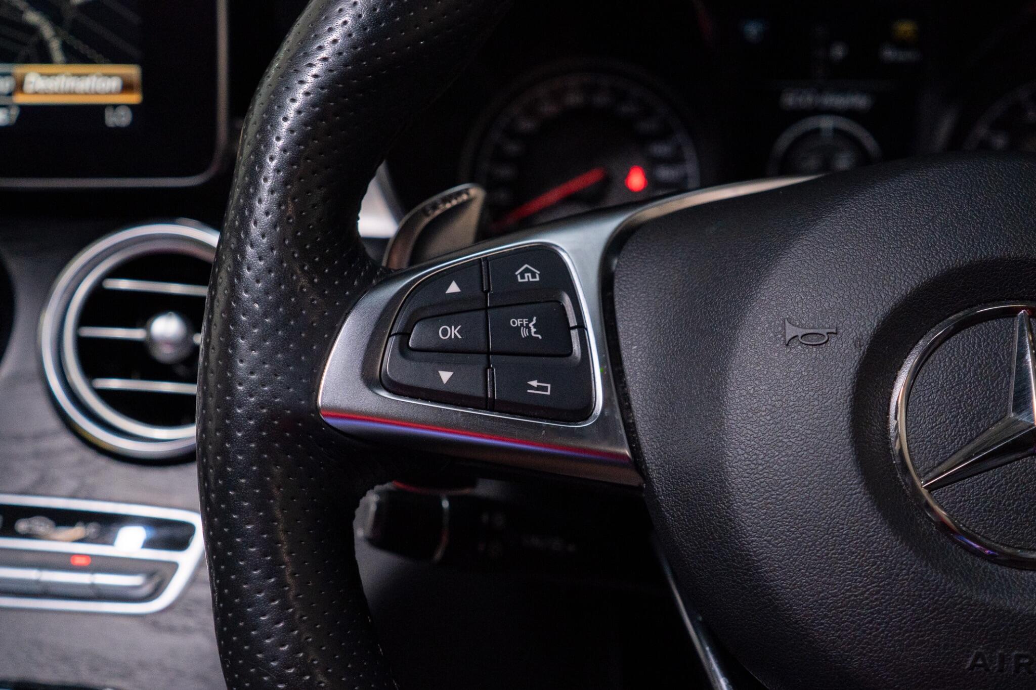Mercedes-Benz GLC view 16