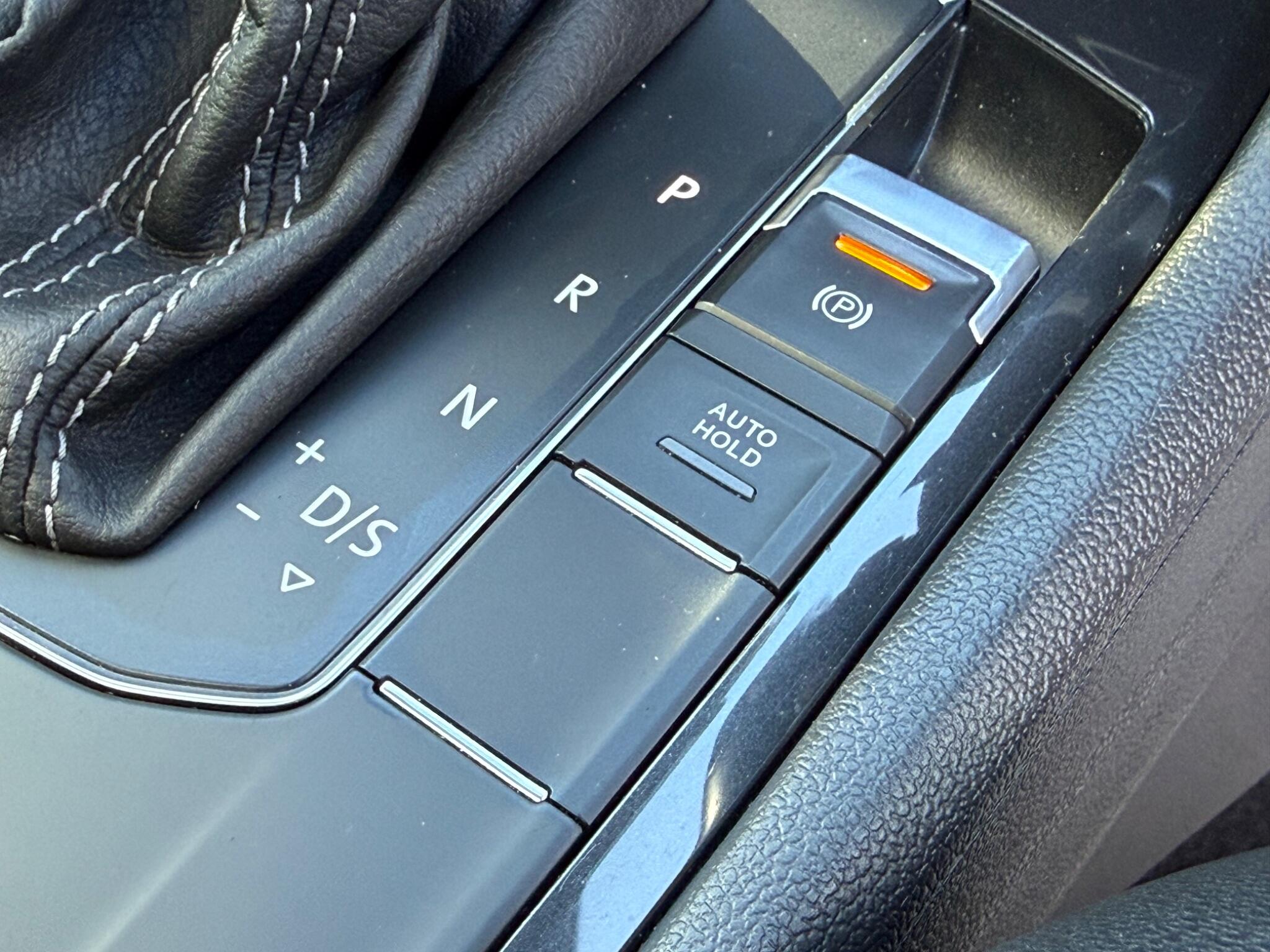 Volkswagen Tiguan view 19