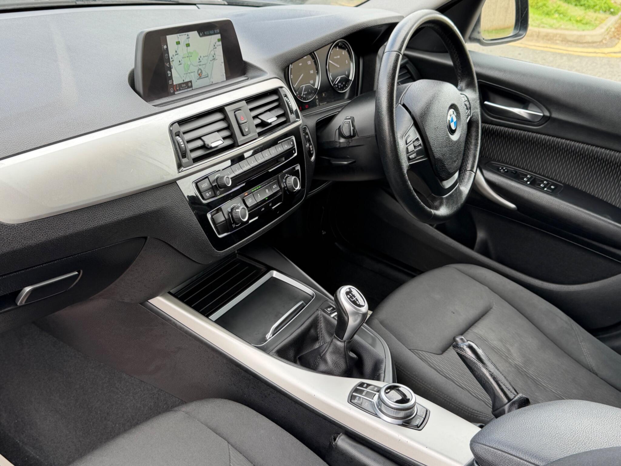 BMW 1 Series view 11