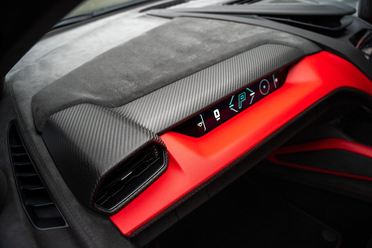 Lamborghini Revuelto view 75