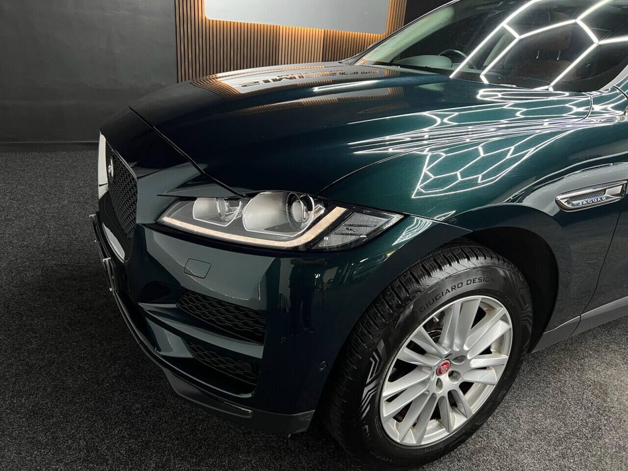 Jaguar F-Pace view 22