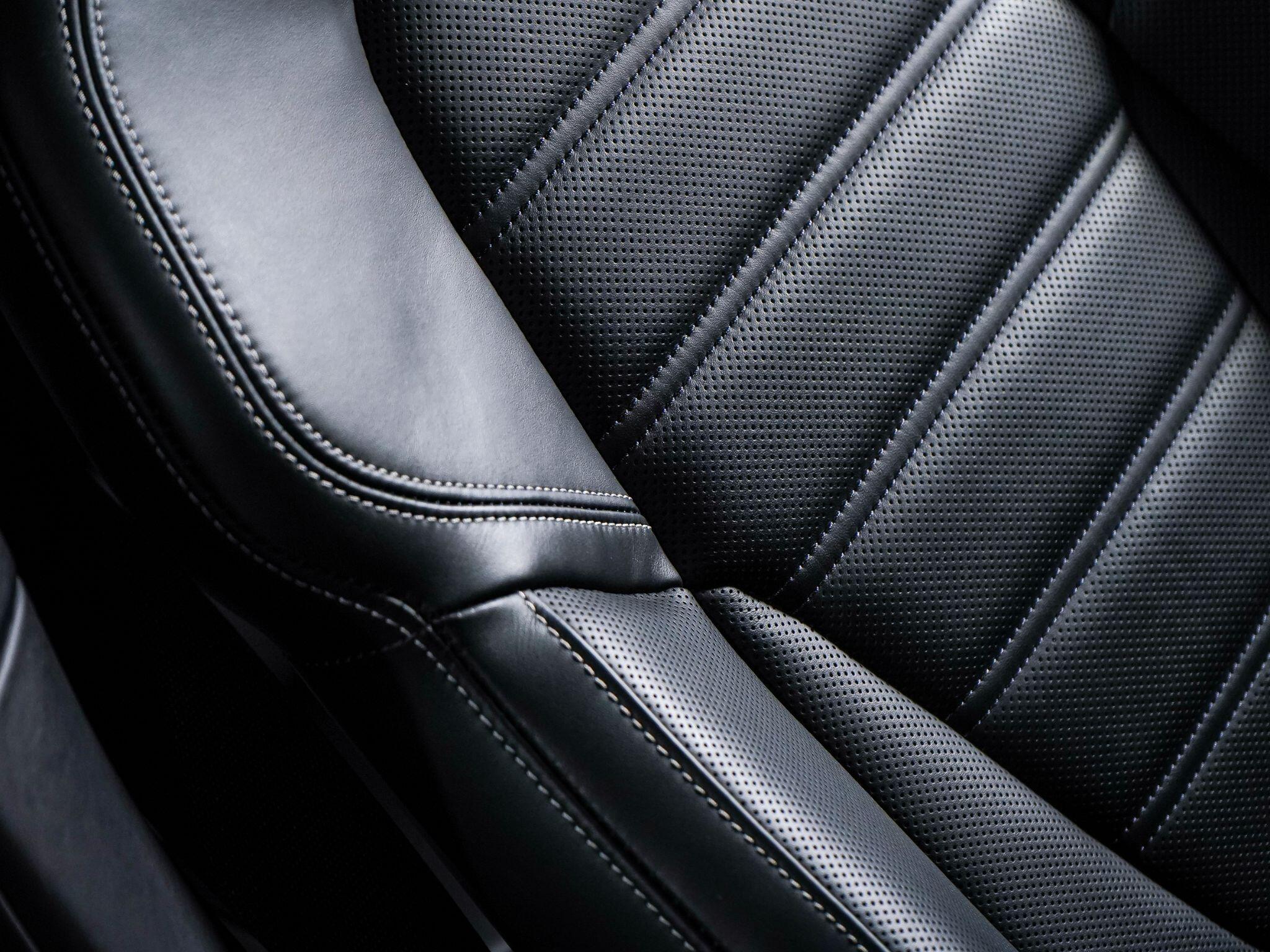 Porsche 911 view 35