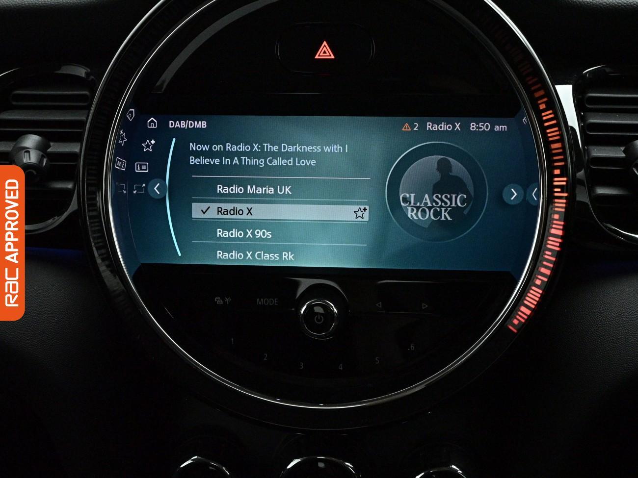 Mini Hatch view 19