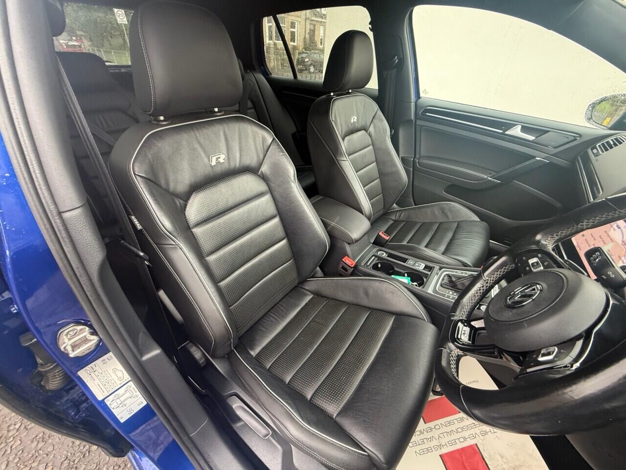 Volkswagen Golf view 22