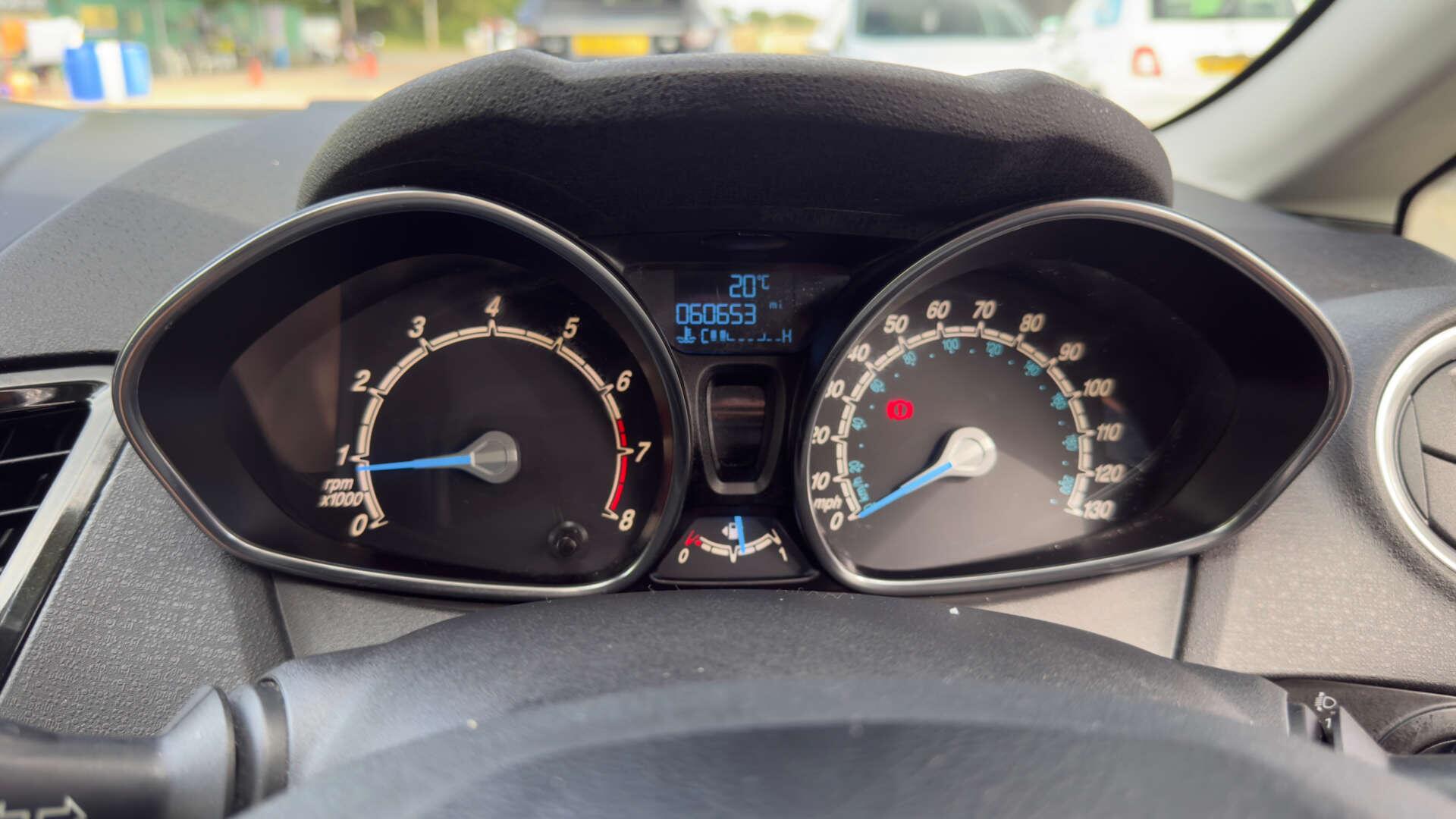 Ford Fiesta view 13