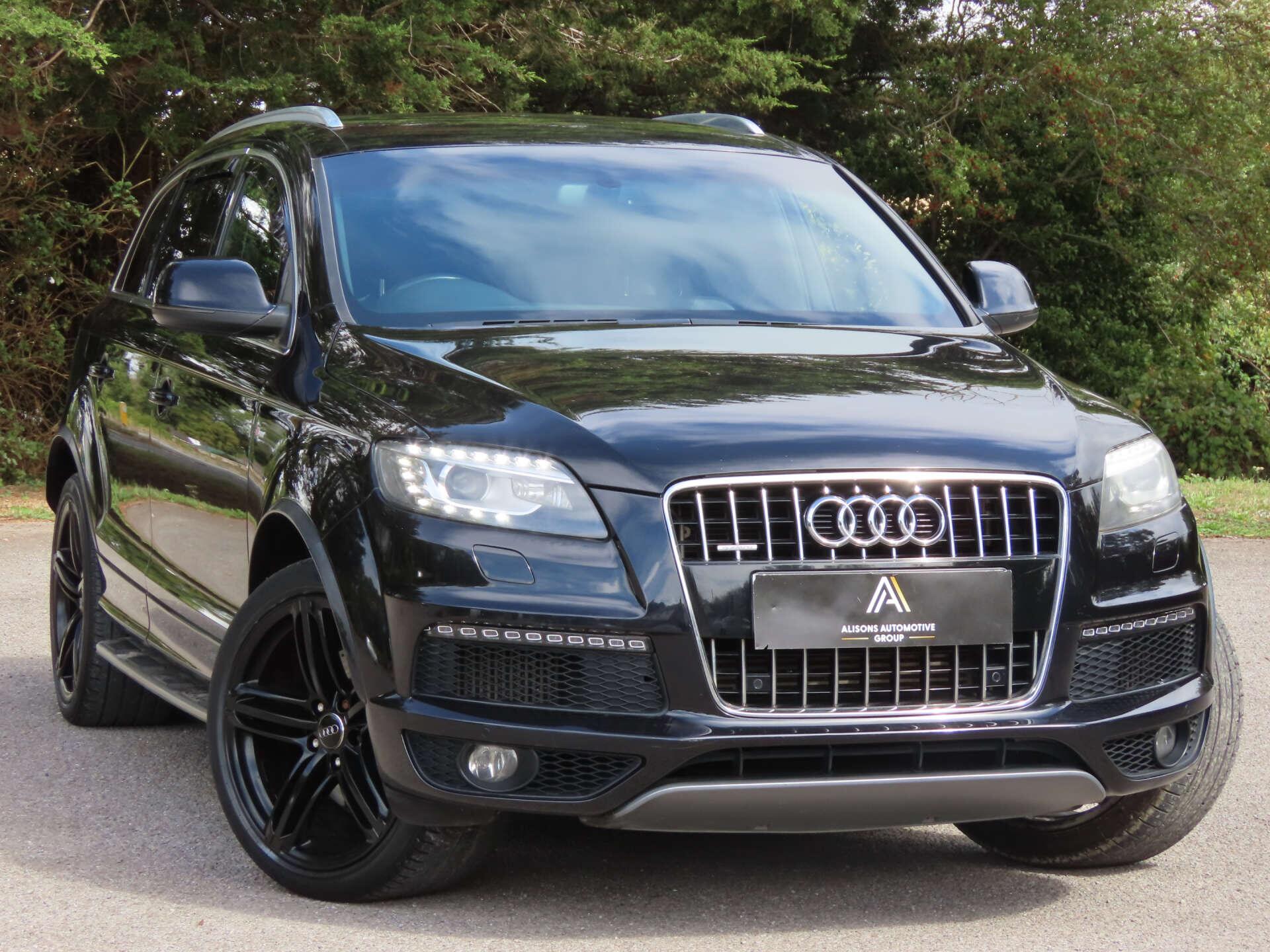 Audi Q7 view 3