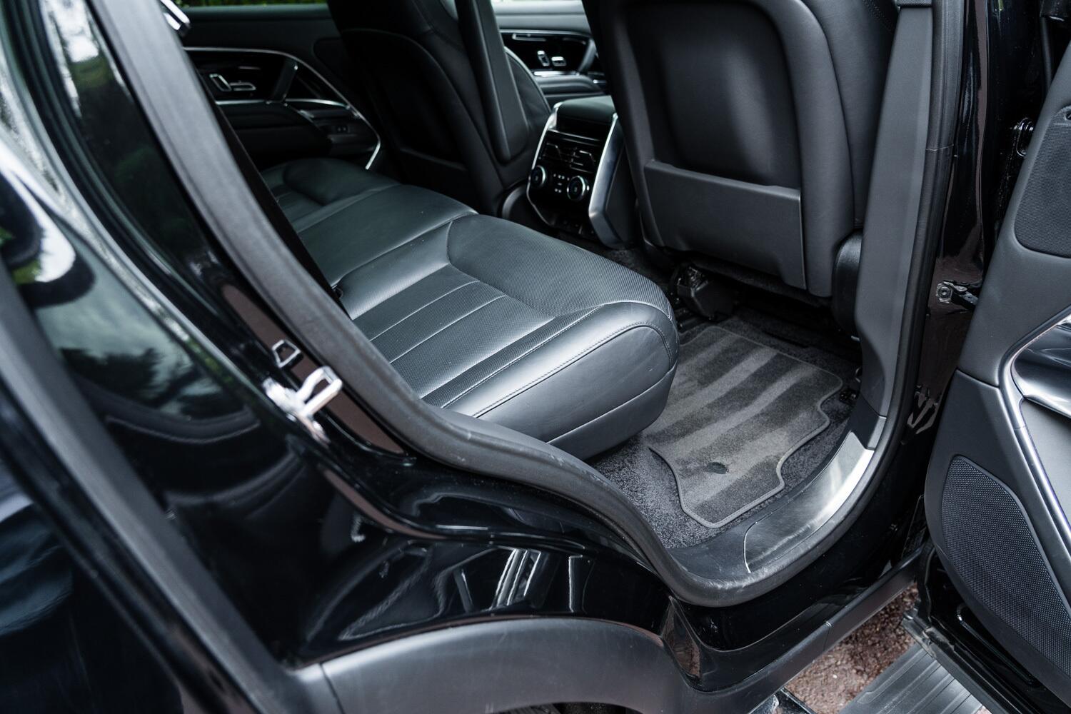 Land Rover Range Rover view 38