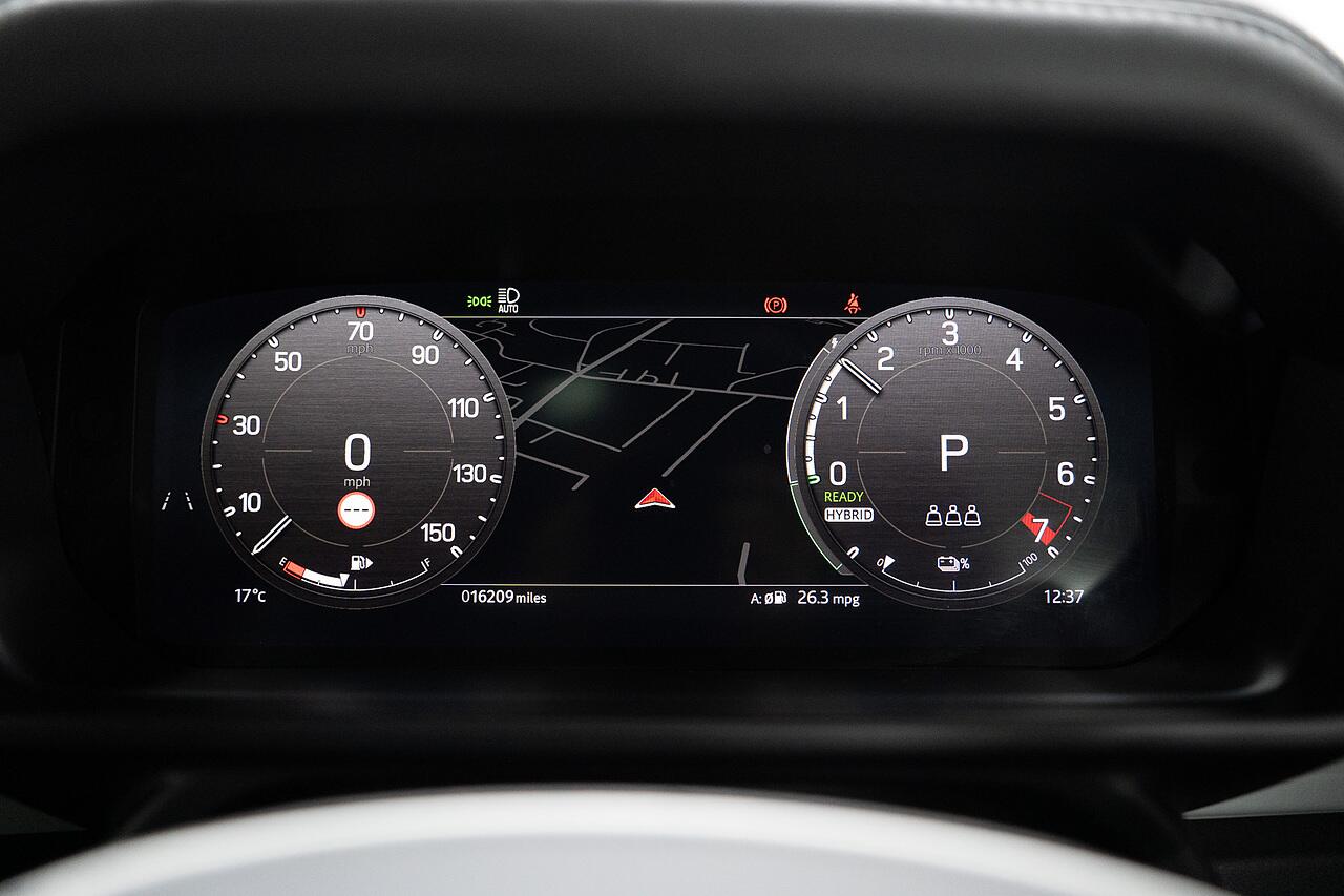 Land Rover Defender view 13