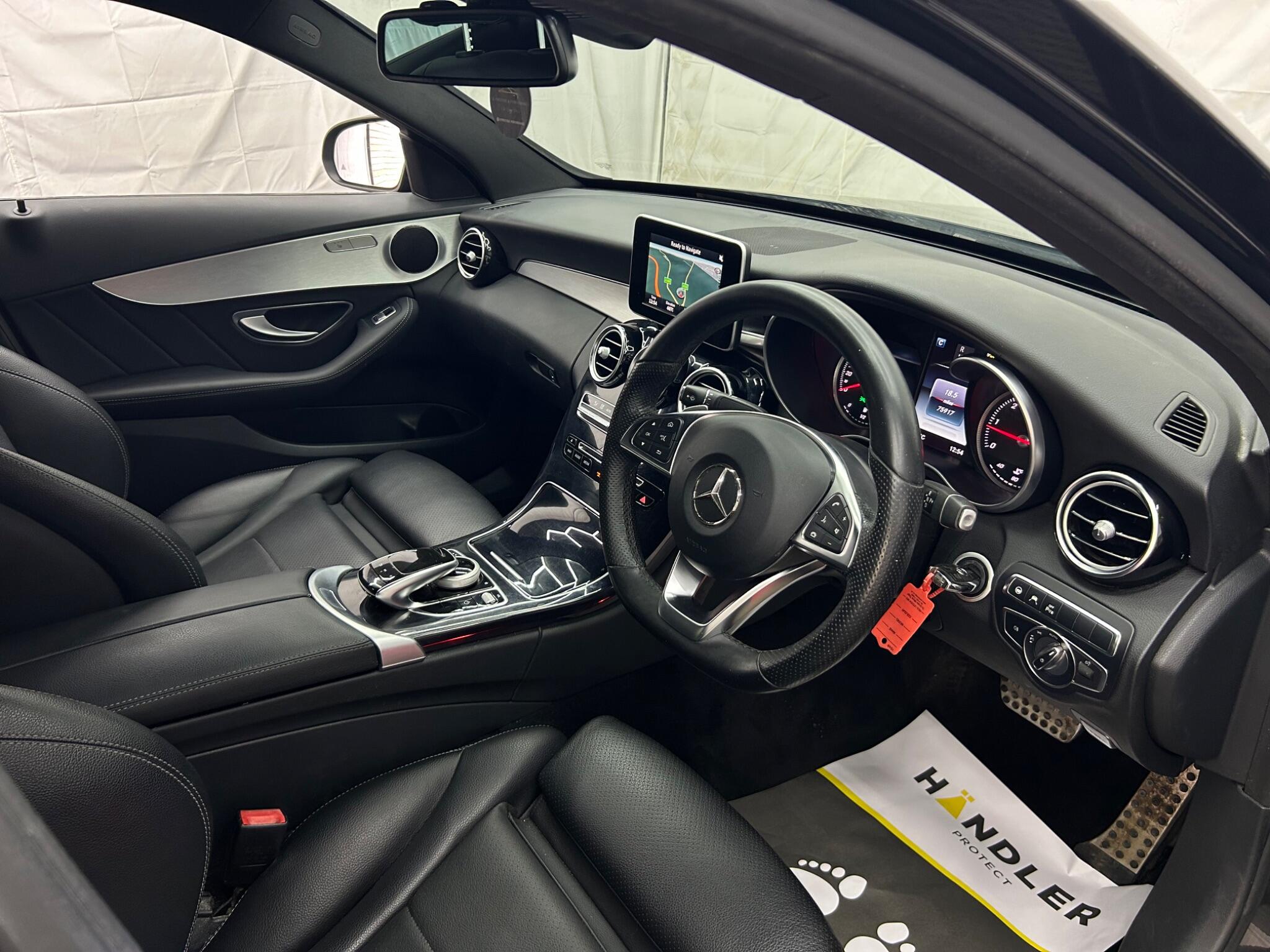 Mercedes-Benz C-Class view 13
