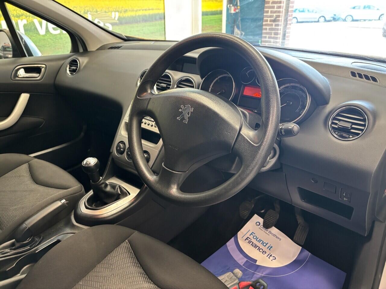 Peugeot 308 view 14