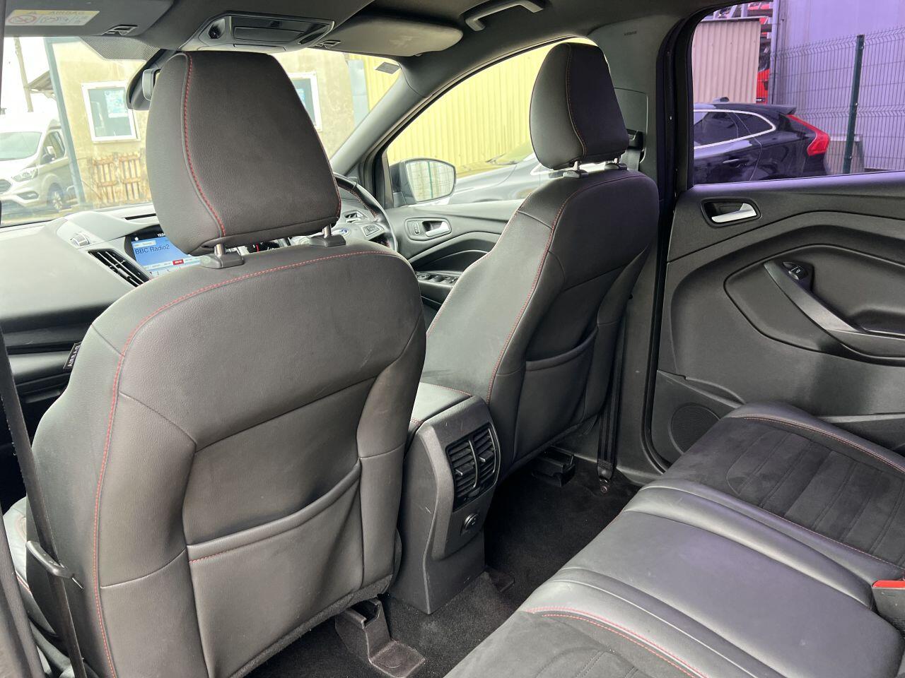 Ford Kuga view 25