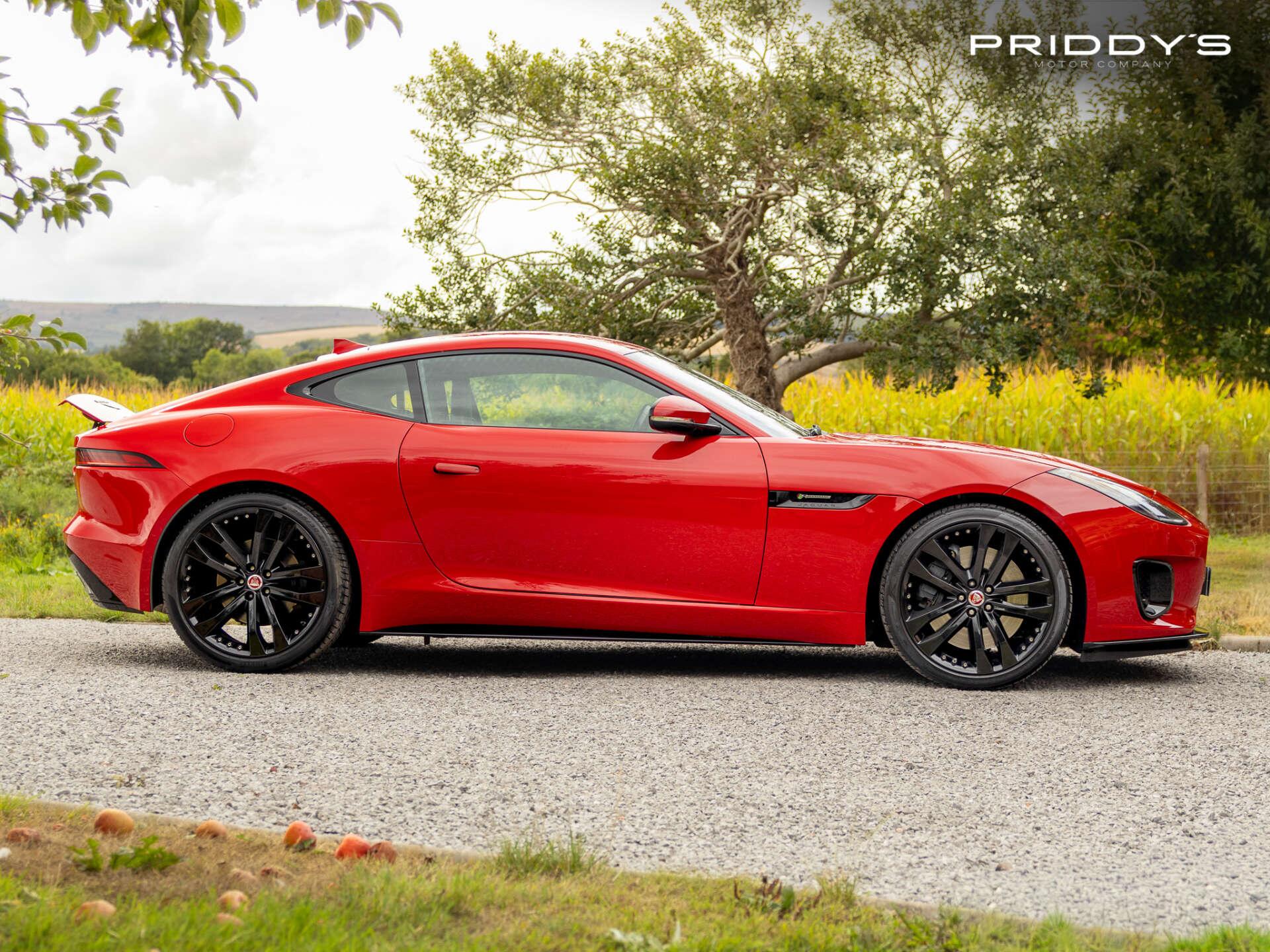 Jaguar F-Type view 5