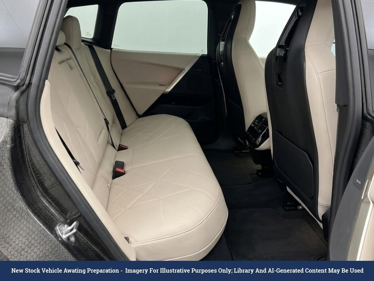BMW Ix view 4