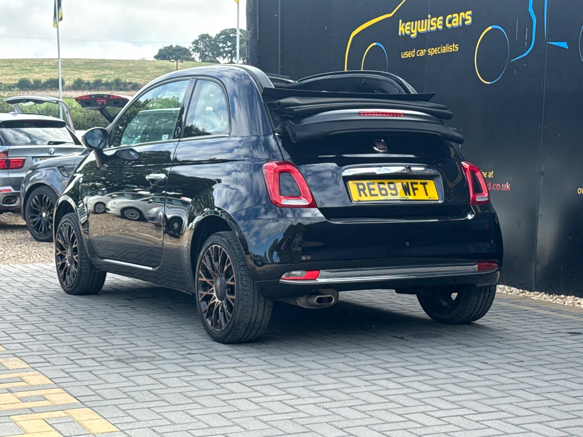 Fiat 500C view 3
