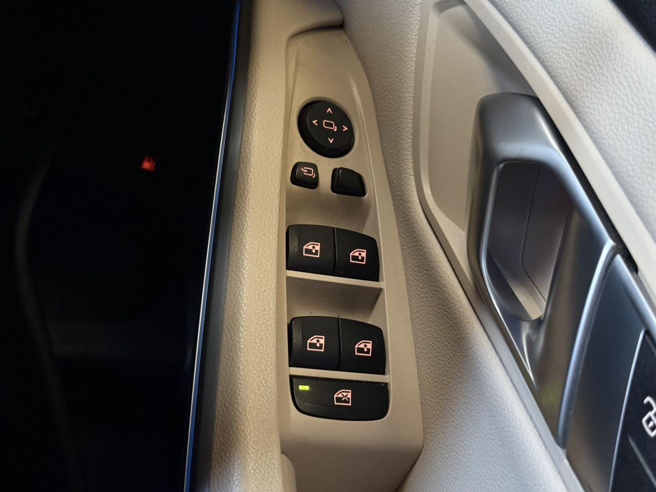 BMW 3 Series view 42