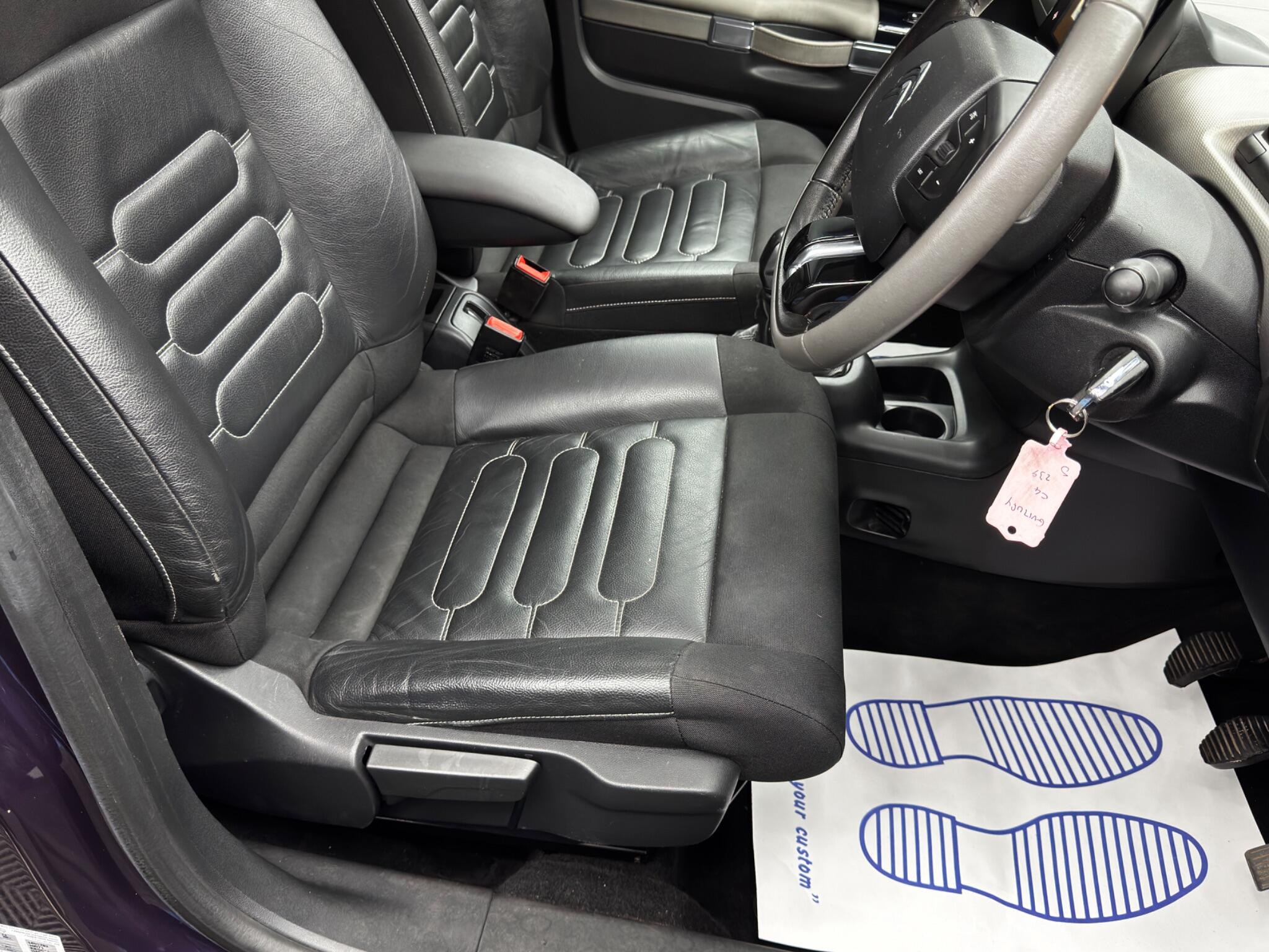 Citroen C4 Cactus view 13