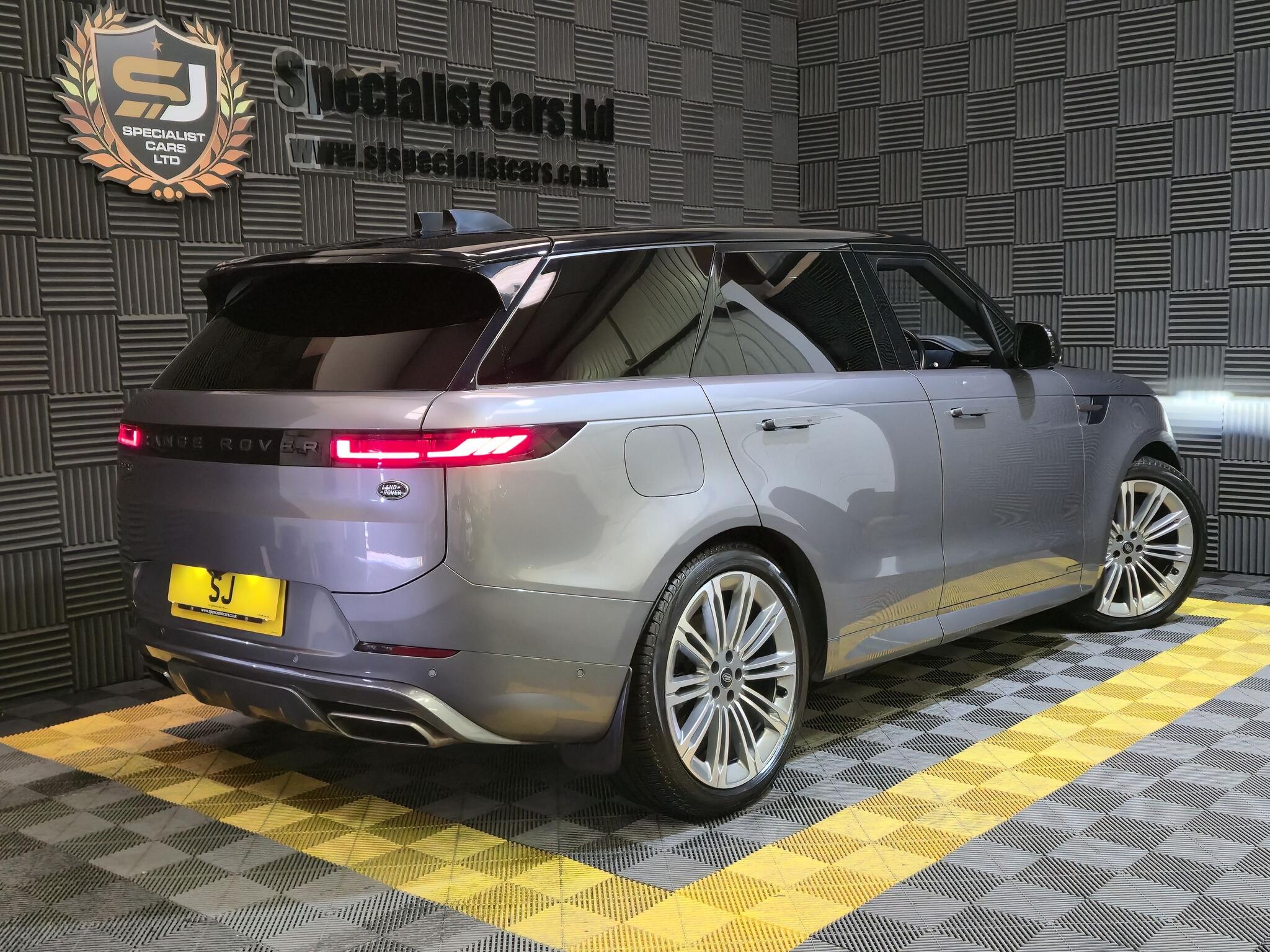 Land Rover Range Rover Sport view 31