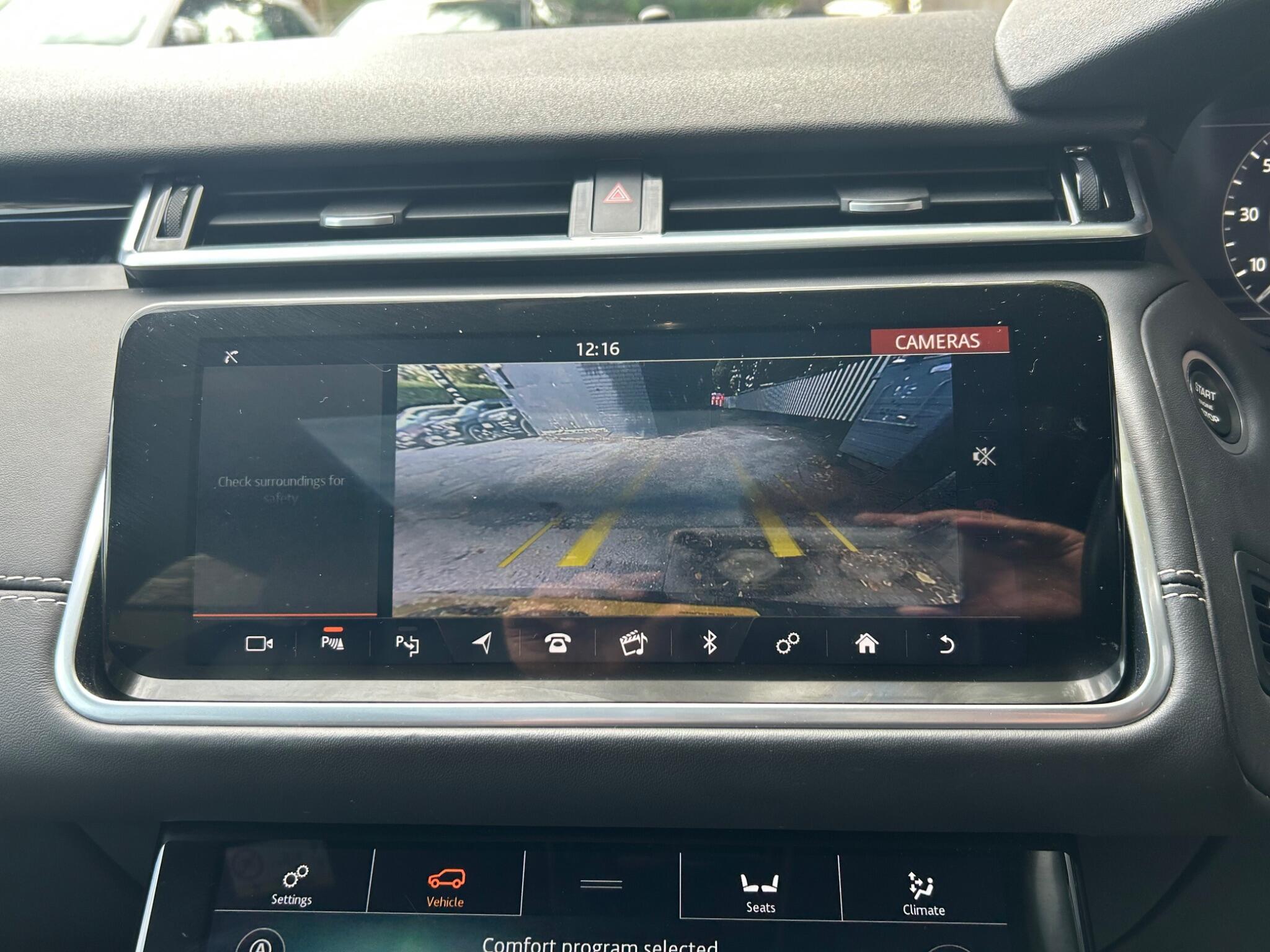 Land Rover Range Rover Velar view 50