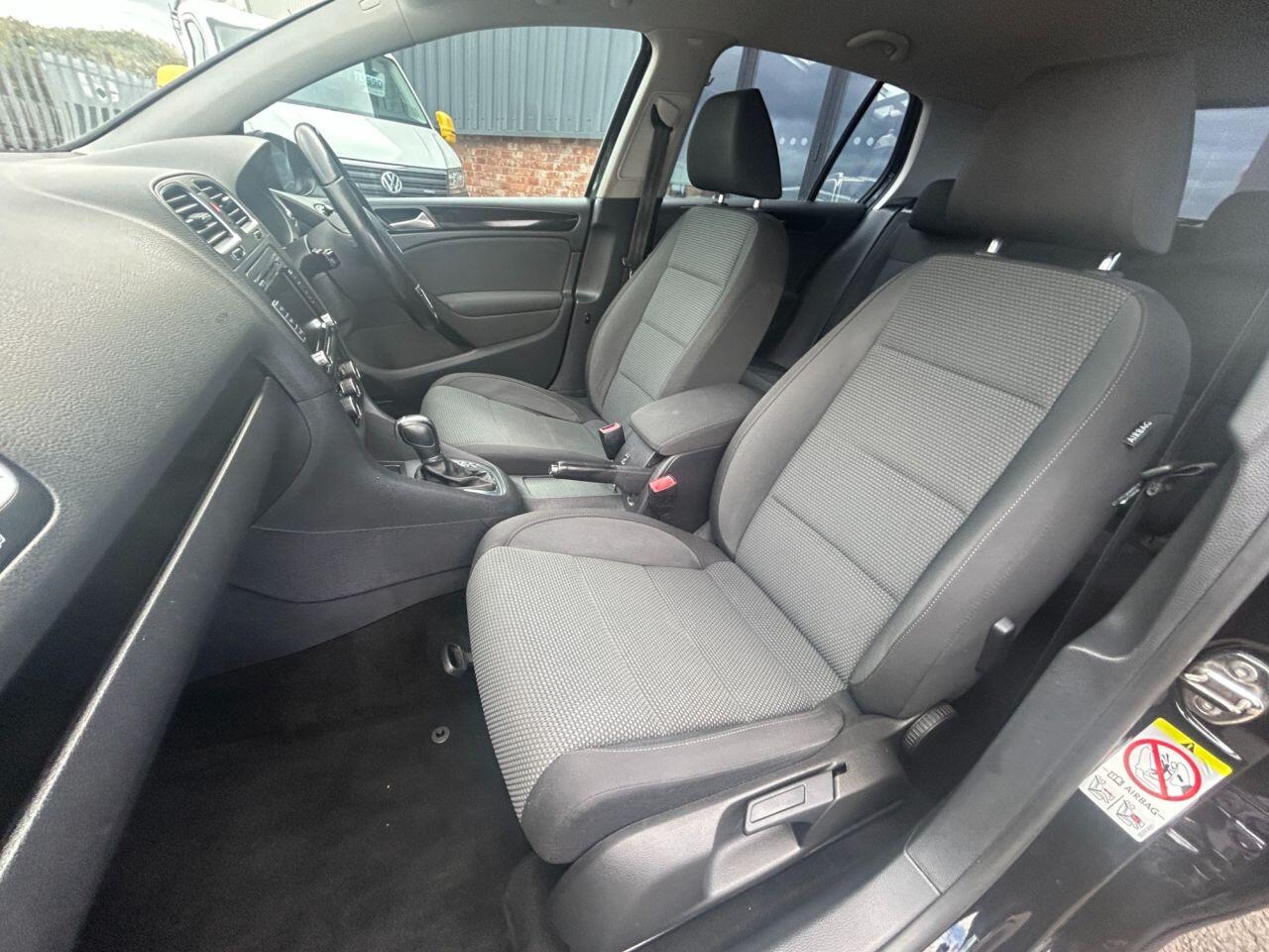 Volkswagen Golf view 12